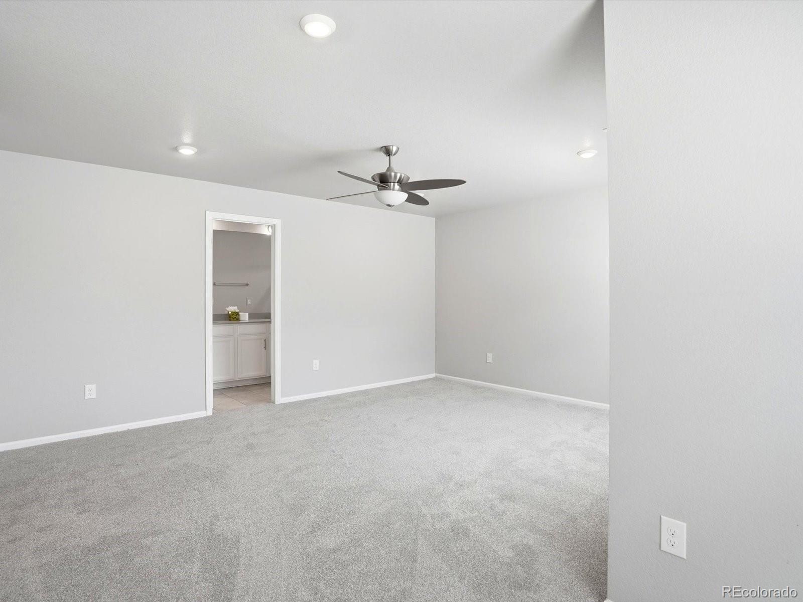 MLS Image #15 for 8260 s trails edge court,centennial, Colorado