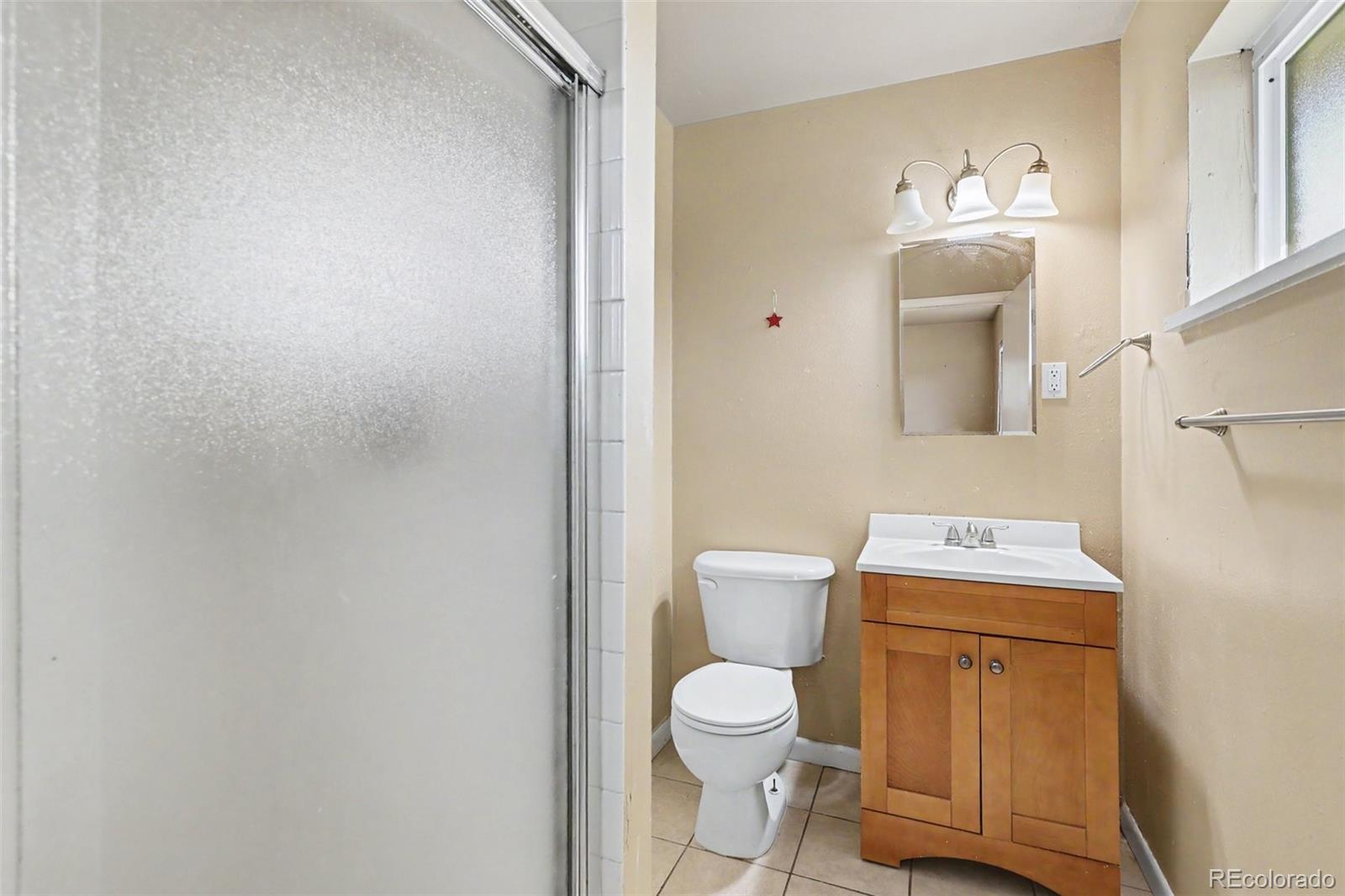 MLS Image #12 for 958 s jasmine street,denver, Colorado