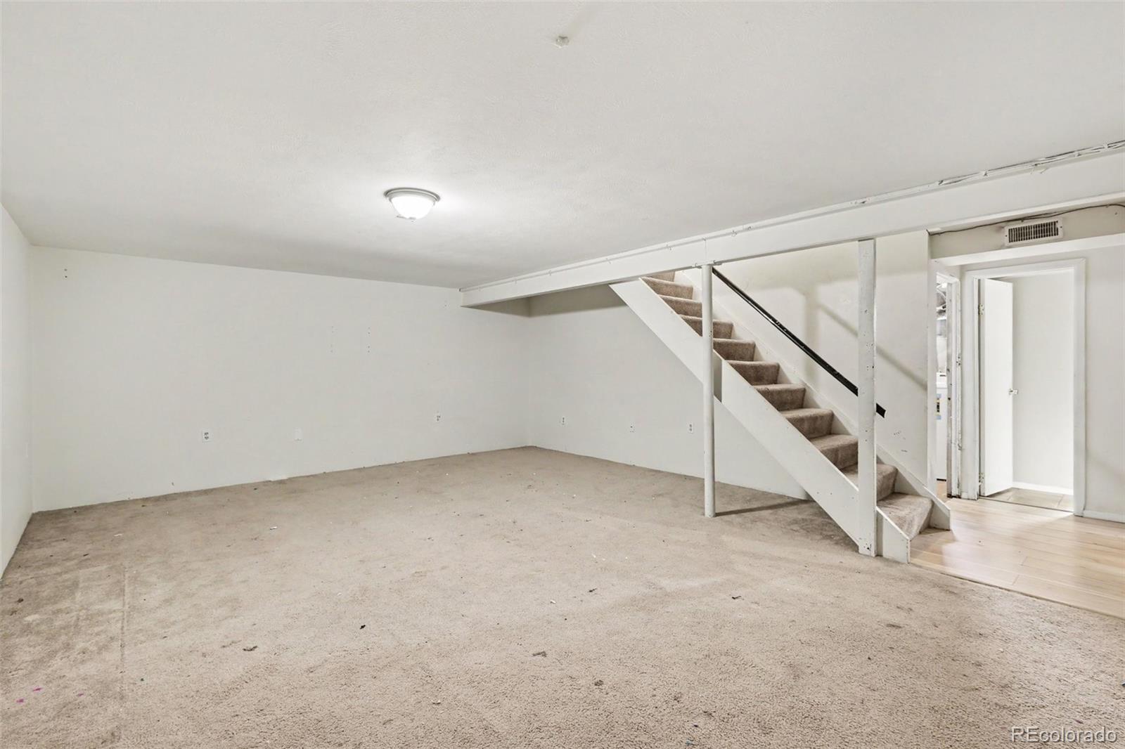 MLS Image #14 for 958 s jasmine street,denver, Colorado