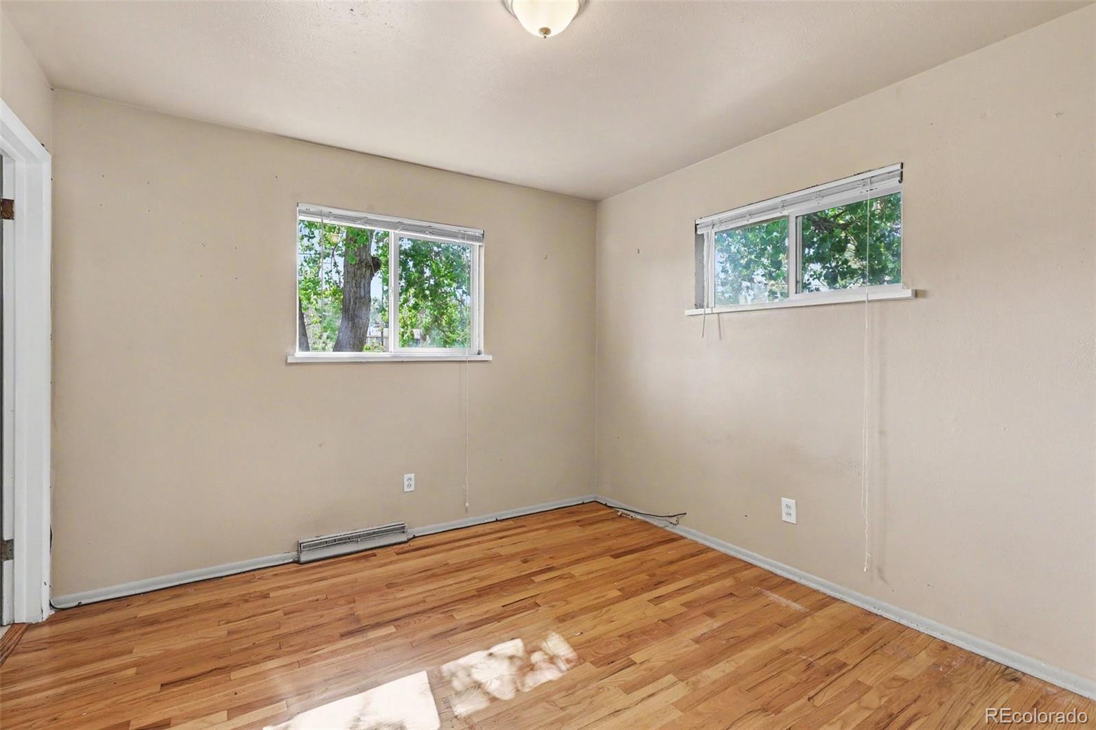 MLS Image #9 for 958 s jasmine street,denver, Colorado