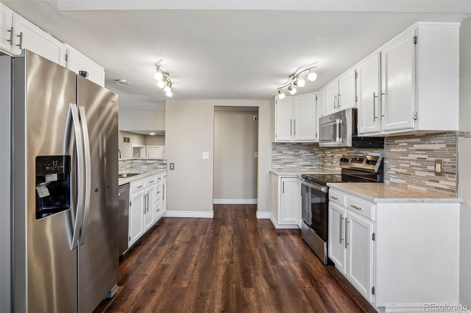 MLS Image #13 for 9946  garland drive,broomfield, Colorado