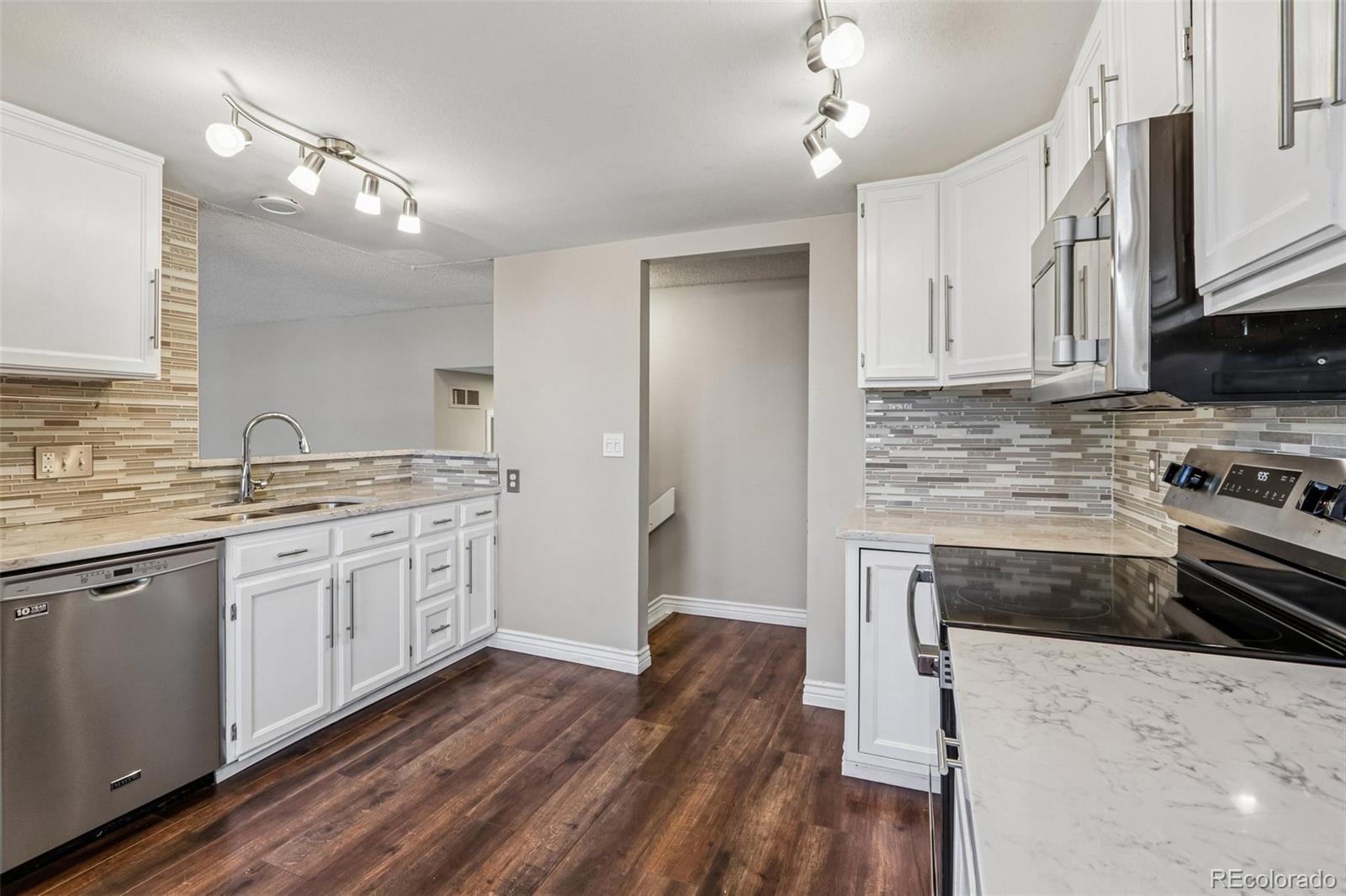 MLS Image #14 for 9946  garland drive,broomfield, Colorado