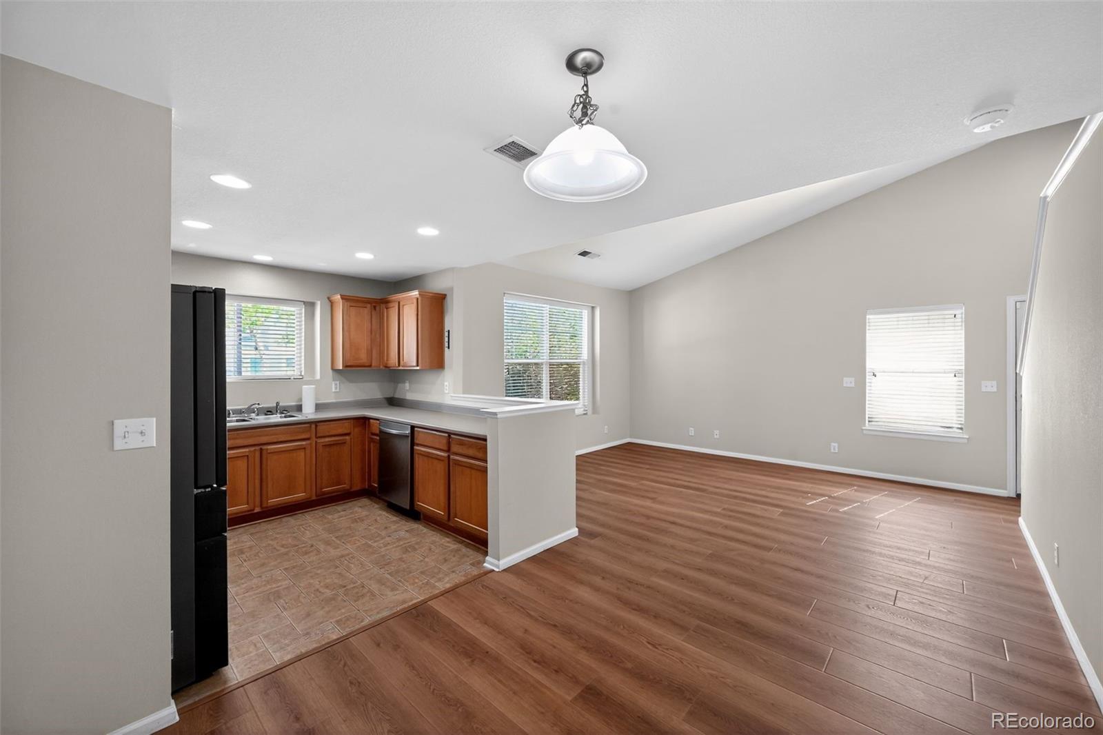 MLS Image #14 for 5810  ceylon street,denver, Colorado