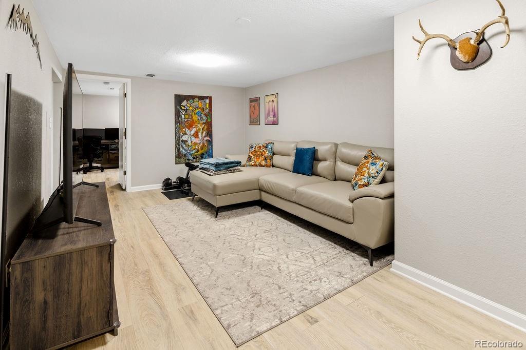 MLS Image #20 for 7925  vallejo street,denver, Colorado