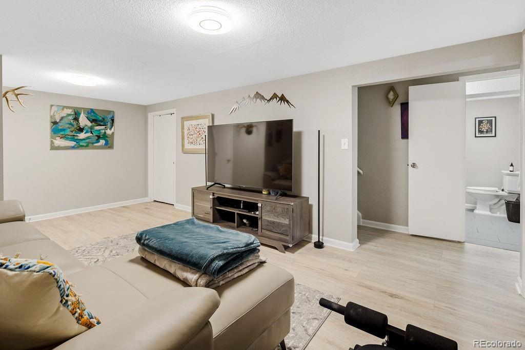 MLS Image #21 for 7925  vallejo street,denver, Colorado