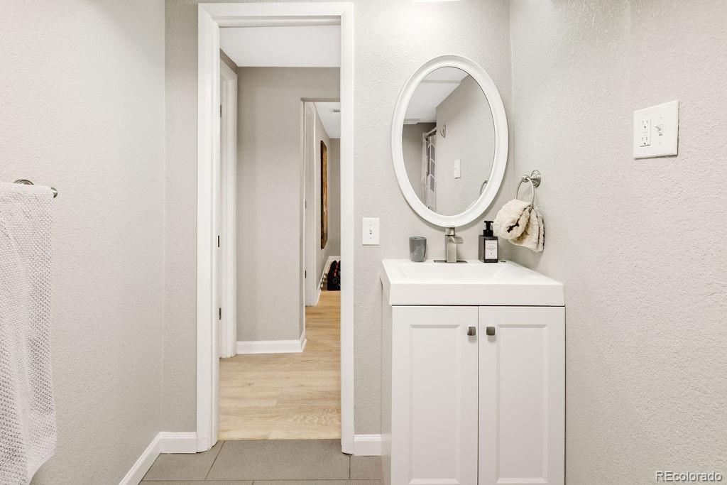 MLS Image #25 for 7925  vallejo street,denver, Colorado