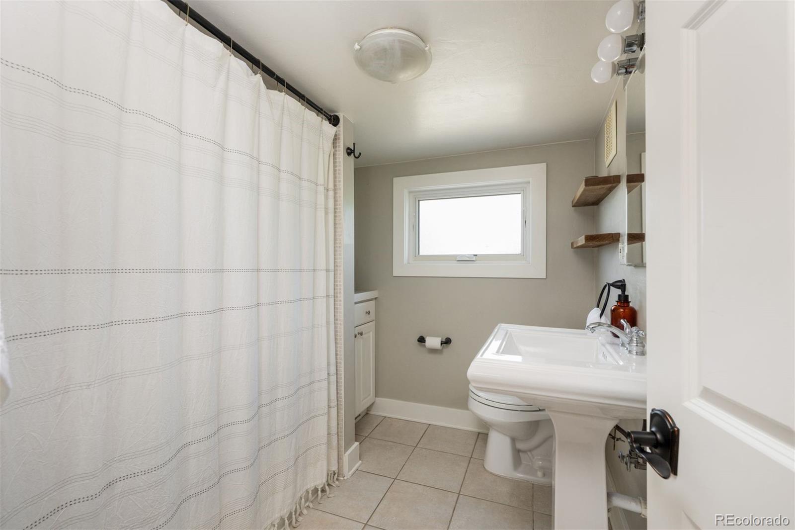 MLS Image #11 for 2174 s ogden street,denver, Colorado