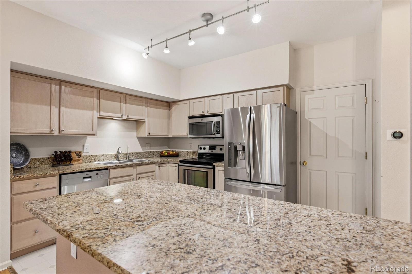 MLS Image #9 for 4003 s carson street b,aurora, Colorado