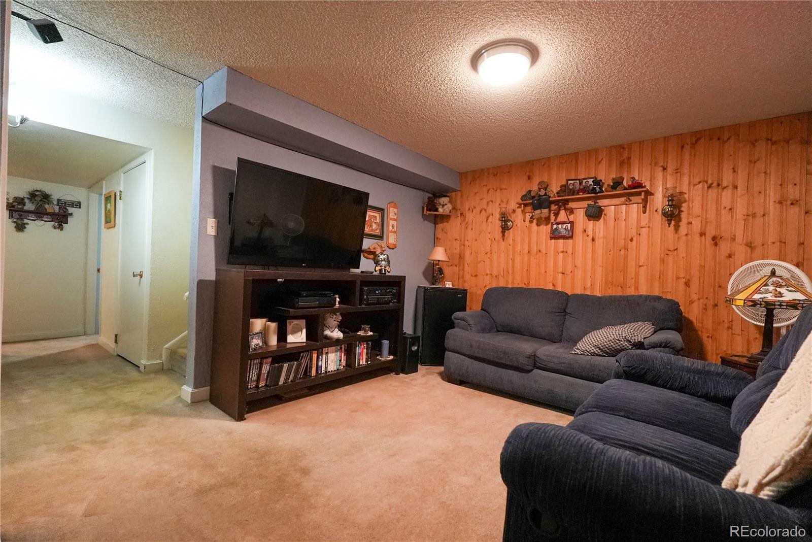 MLS Image #17 for 9155 e oxford drive,denver, Colorado