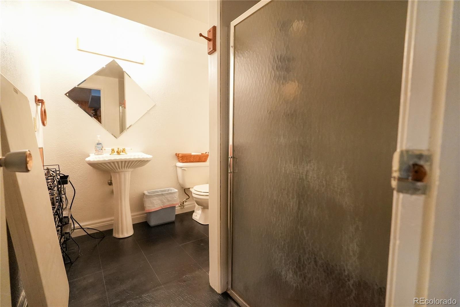 MLS Image #20 for 9155 e oxford drive,denver, Colorado