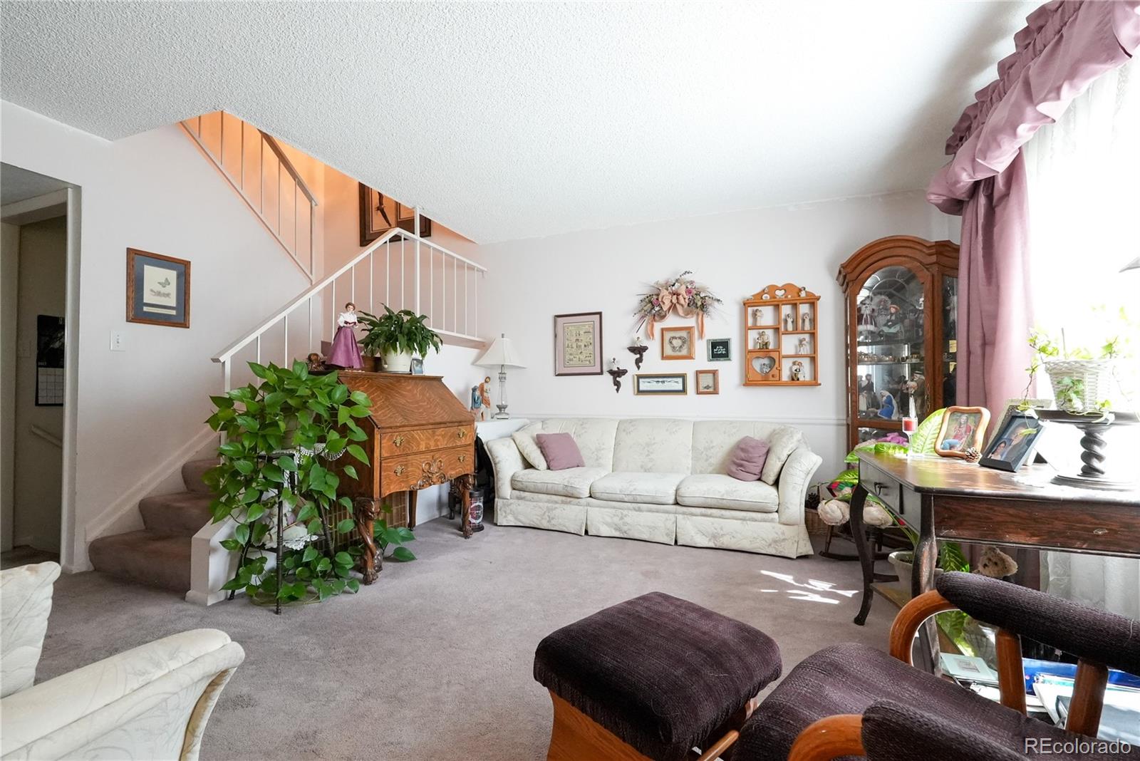 MLS Image #6 for 9155 e oxford drive,denver, Colorado