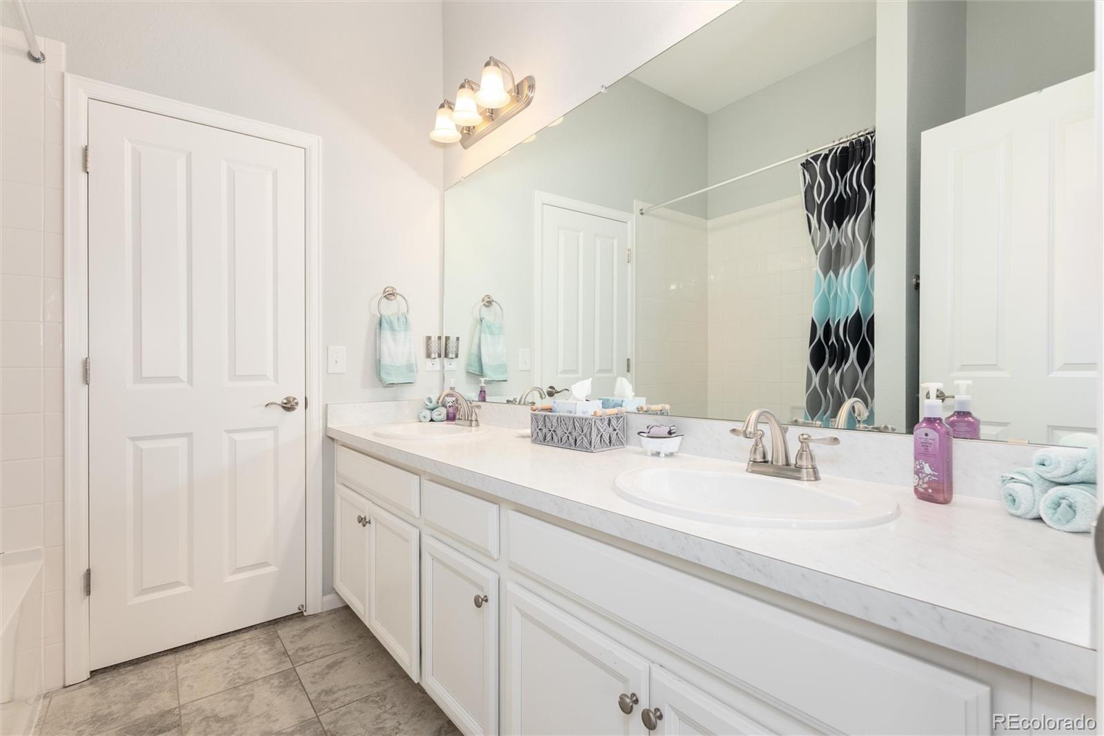 MLS Image #24 for 6807 s riverwood way,aurora, Colorado