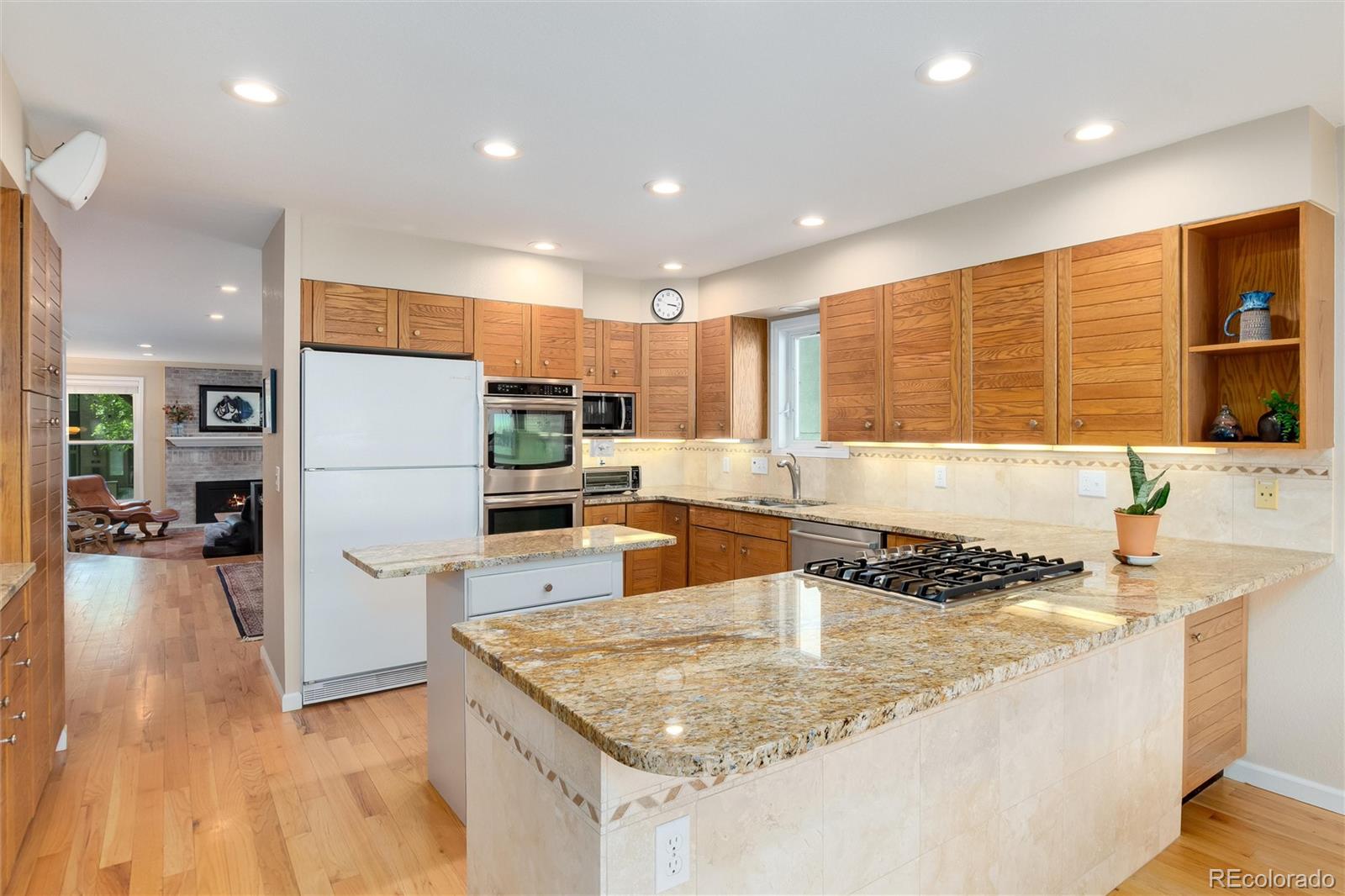 MLS Image #7 for 284 n monroe street,denver, Colorado