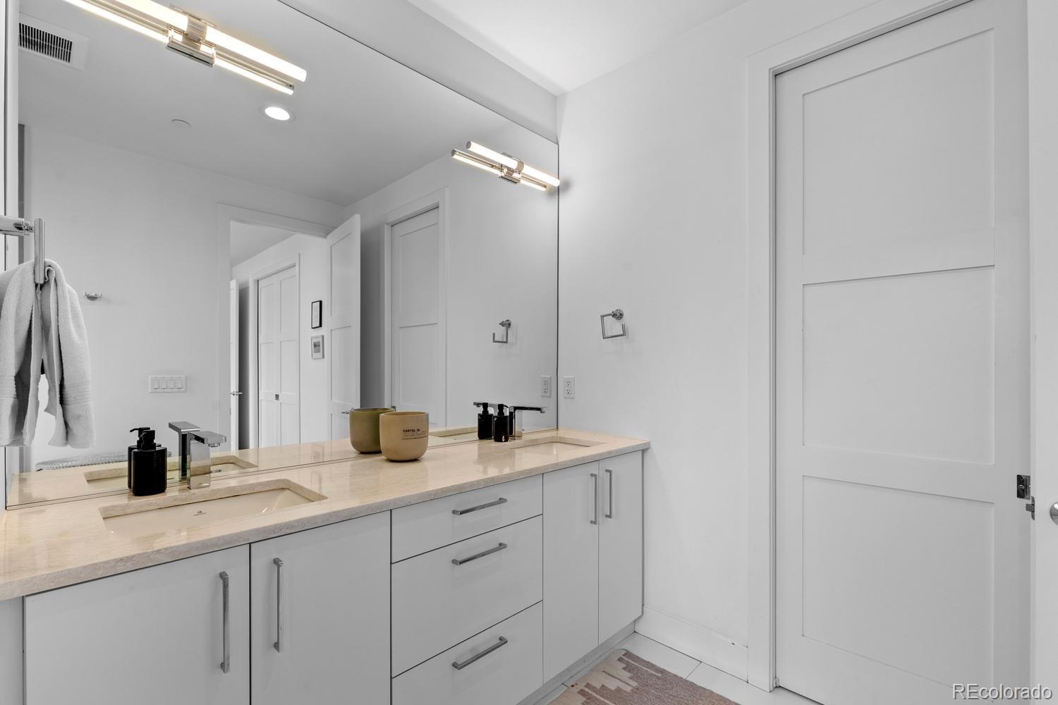 MLS Image #28 for 818  ash street,denver, Colorado