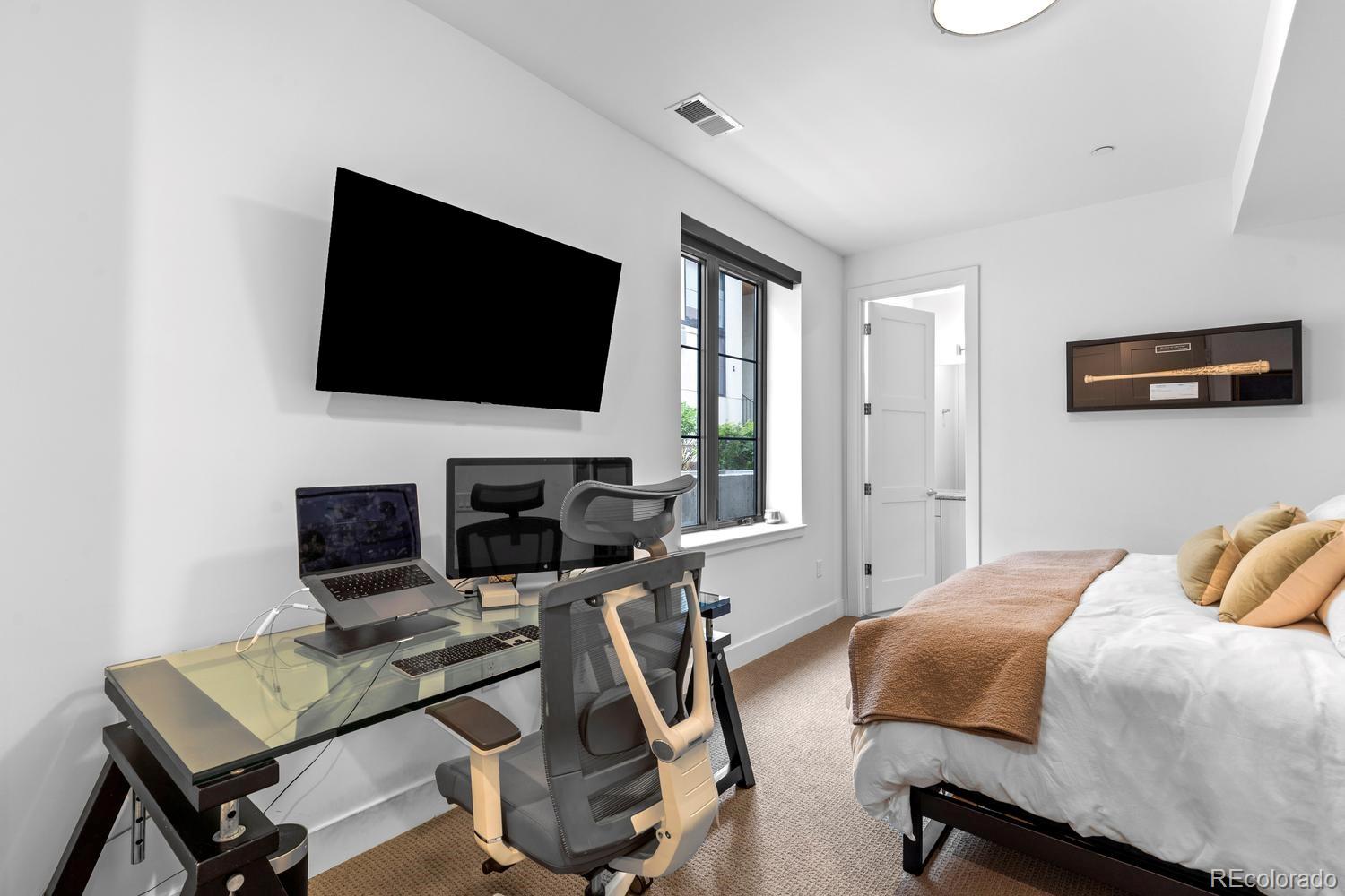 MLS Image #41 for 818  ash street,denver, Colorado
