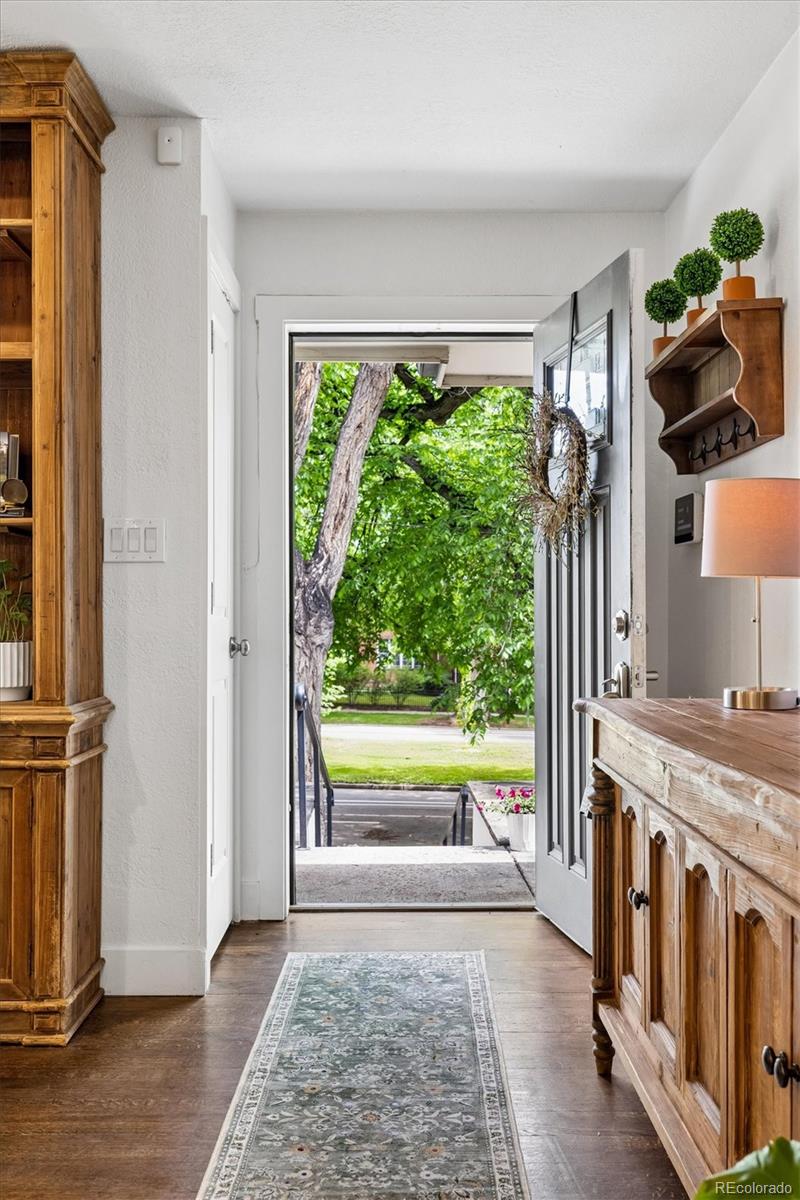 MLS Image #6 for 3720 e 7th ave pkwy,denver, Colorado
