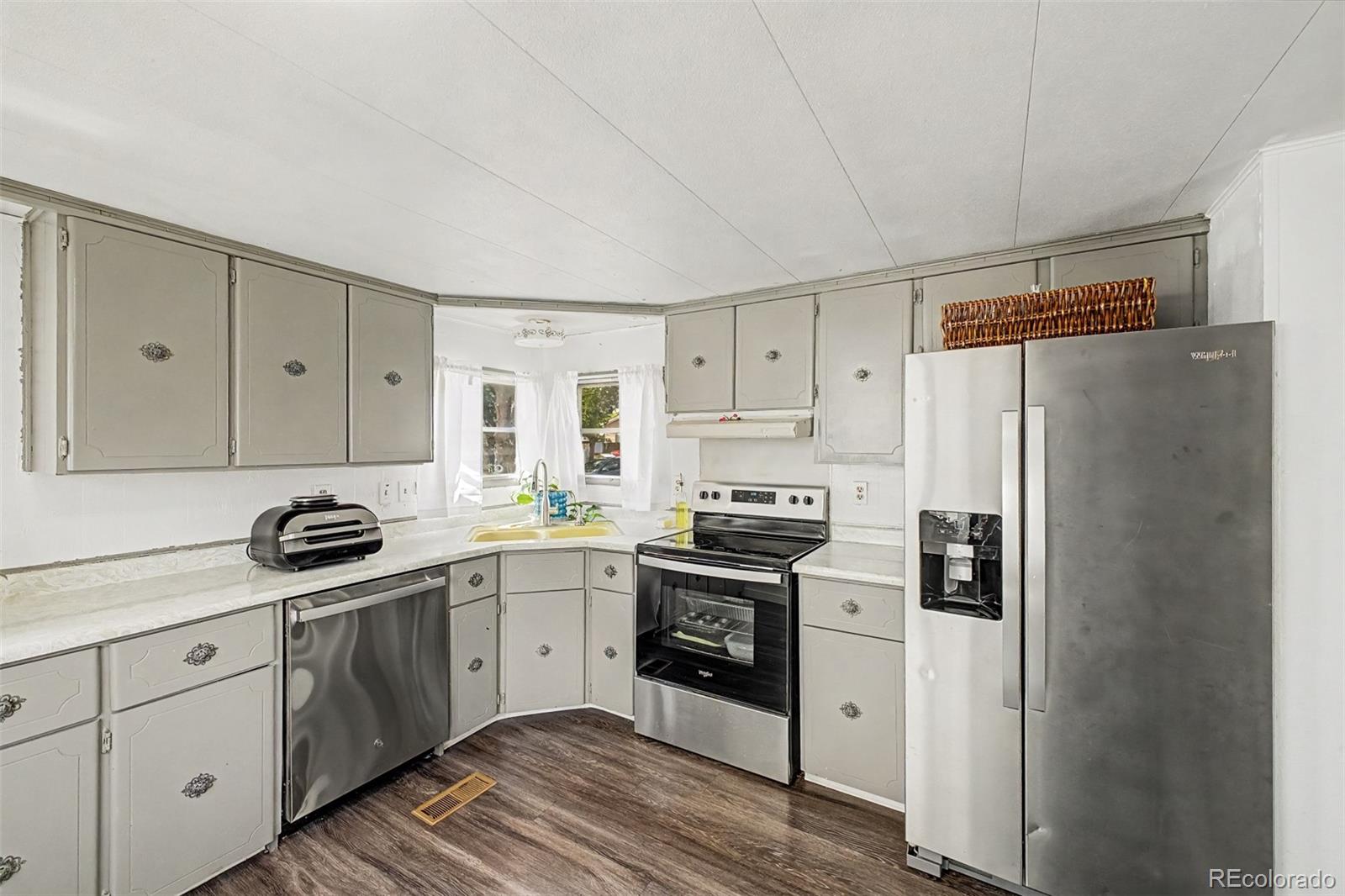 MLS Image #7 for 8986  decatur street,denver, Colorado