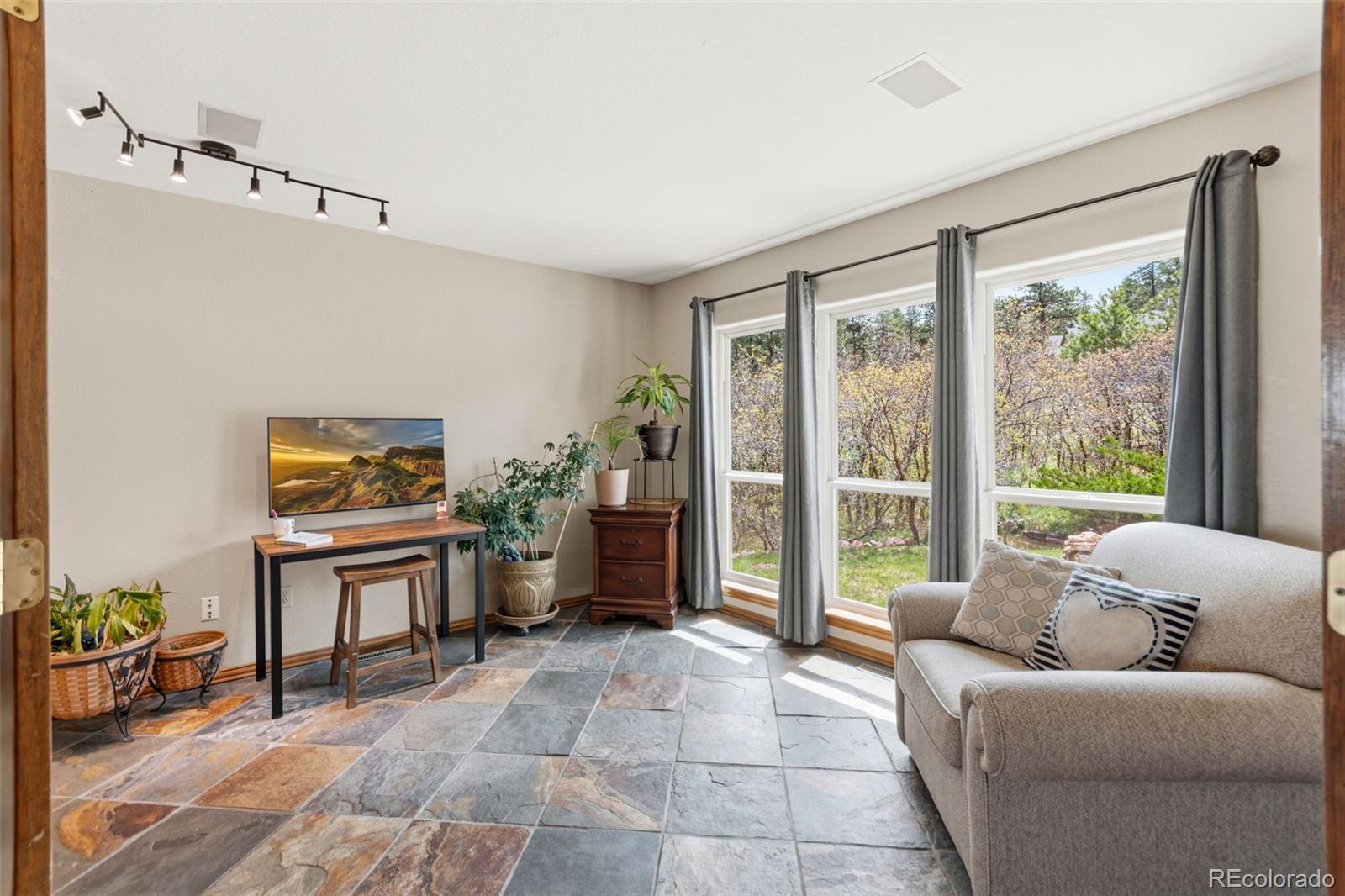 MLS Image #23 for 1851  gore drive,larkspur, Colorado