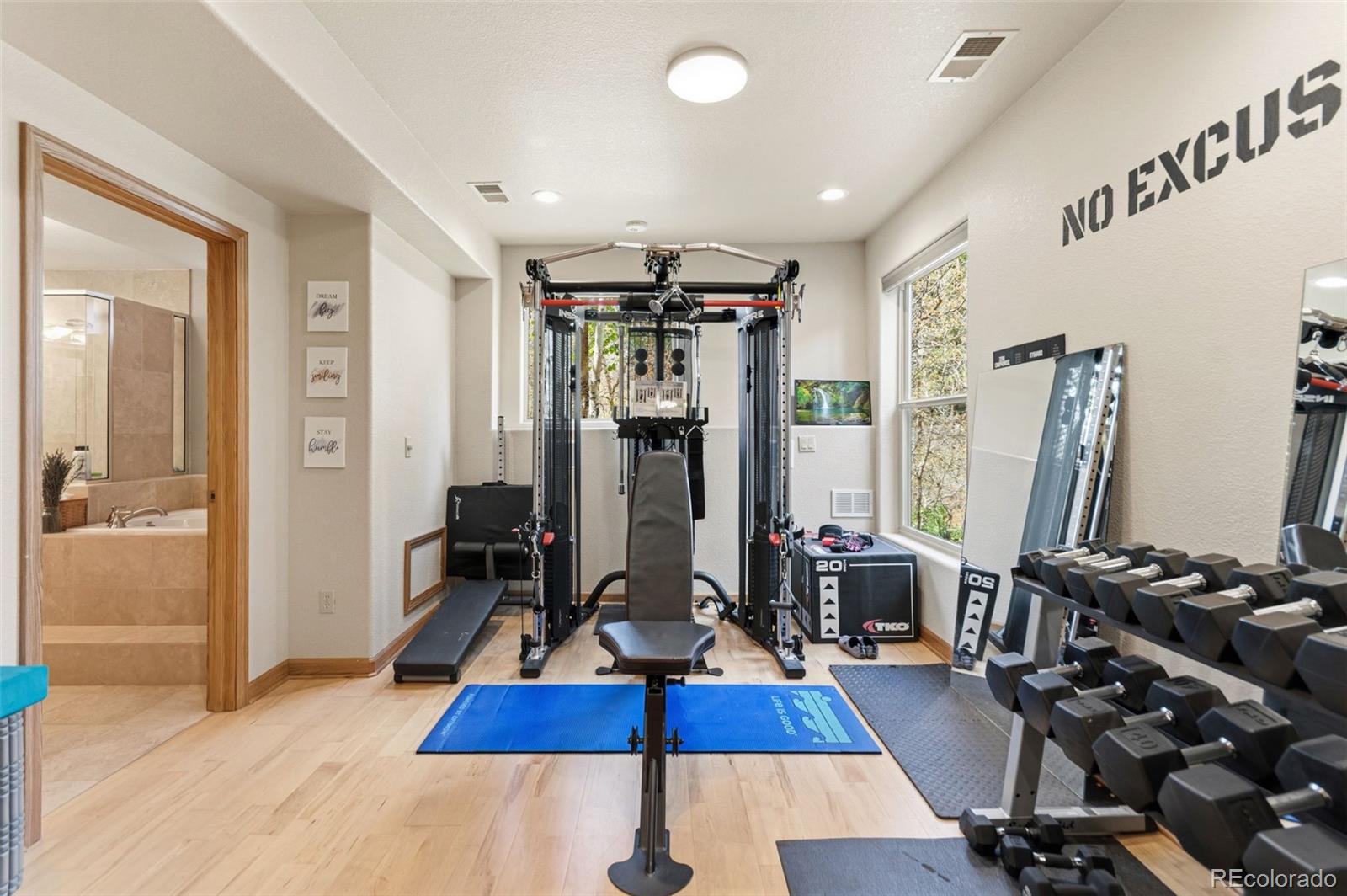 MLS Image #41 for 1851  gore drive,larkspur, Colorado