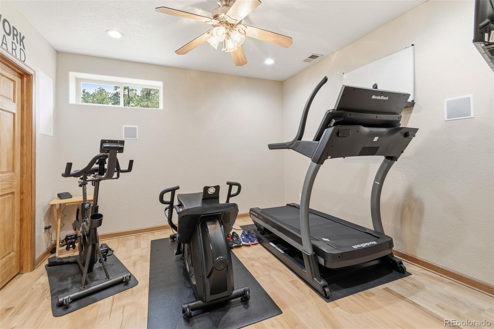 MLS Image #43 for 1851  gore drive,larkspur, Colorado
