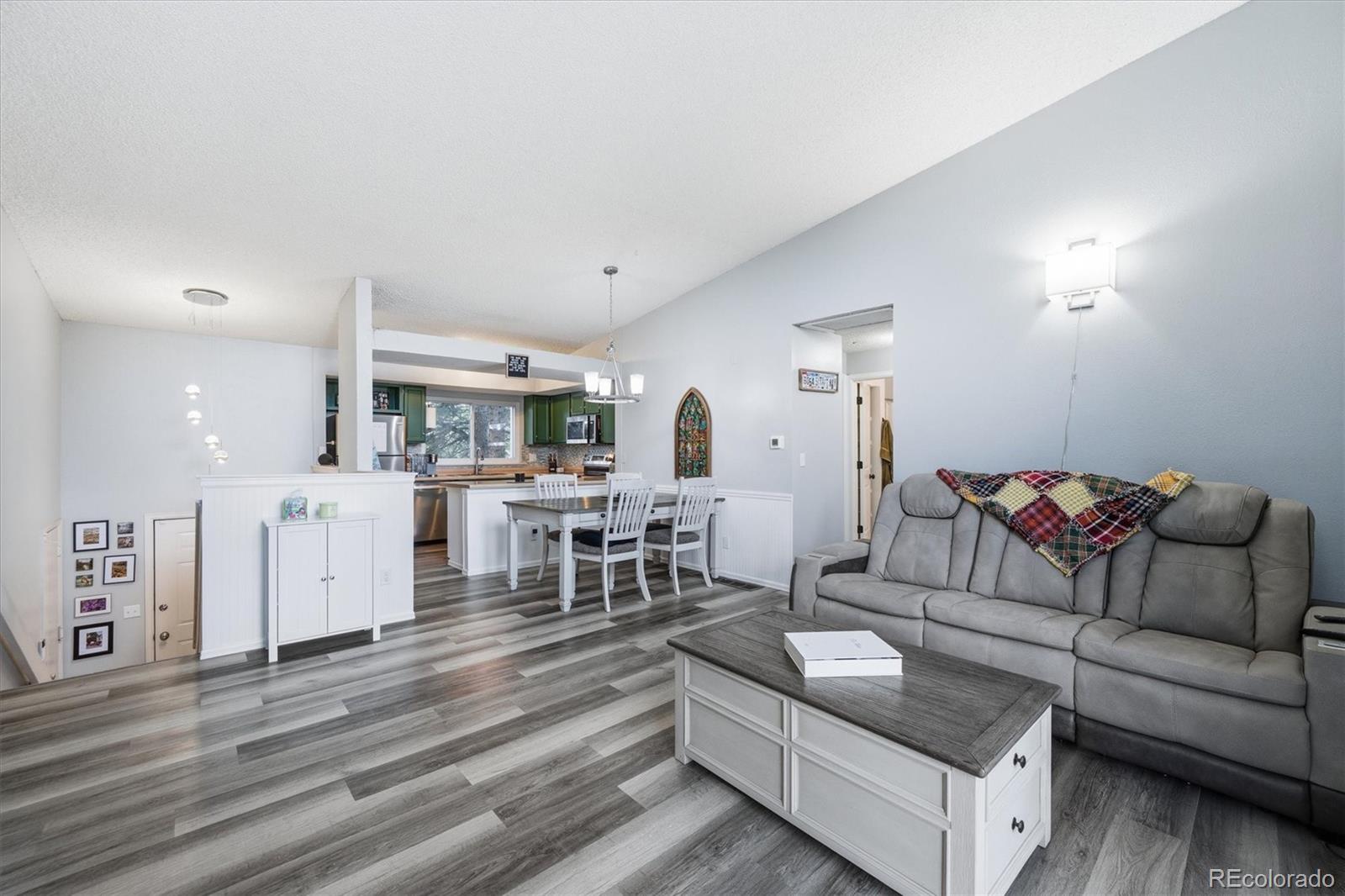 MLS Image #5 for 6054 s taft way,littleton, Colorado