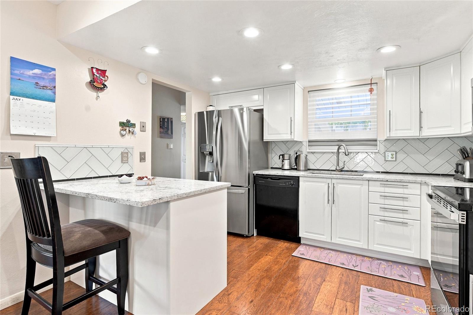 MLS Image #21 for 2528 s vaughn way,aurora, Colorado