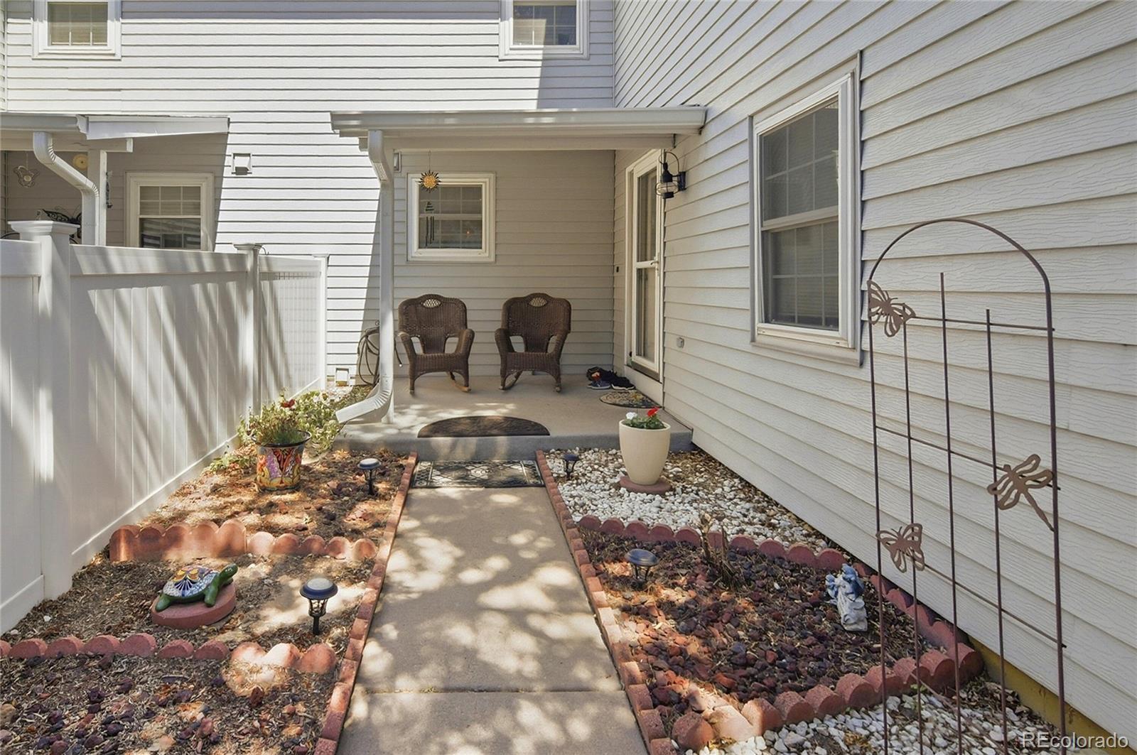 MLS Image #3 for 2528 s vaughn way,aurora, Colorado