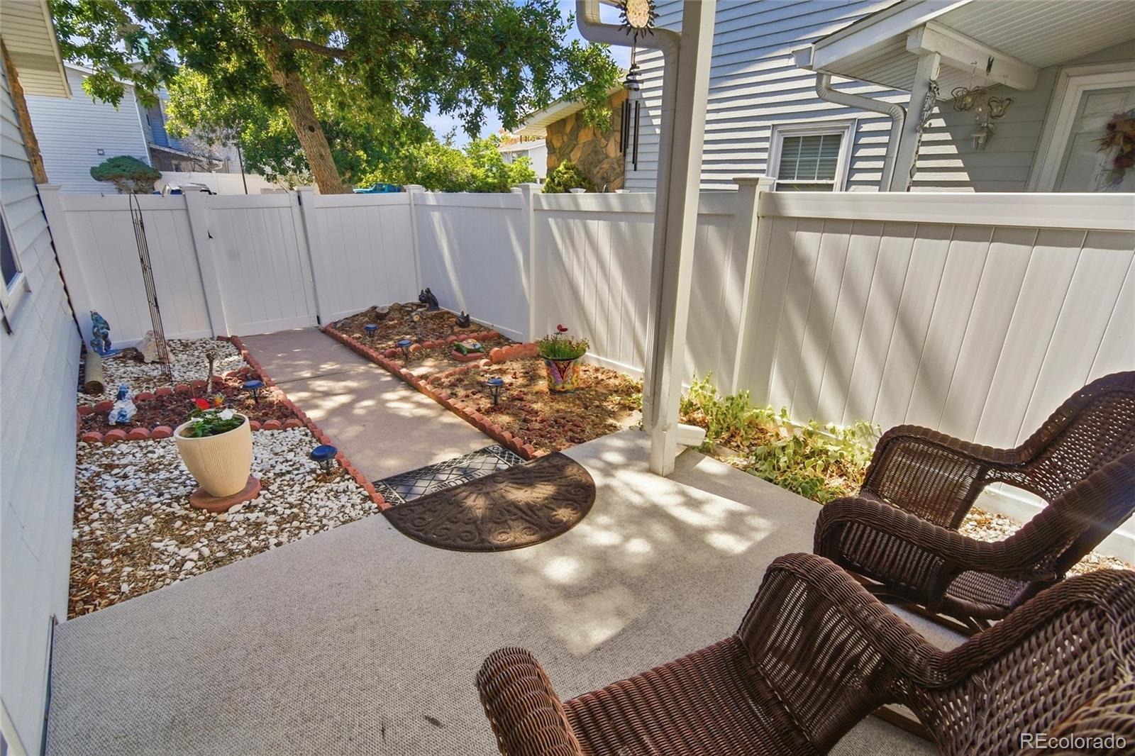 MLS Image #4 for 2528 s vaughn way,aurora, Colorado