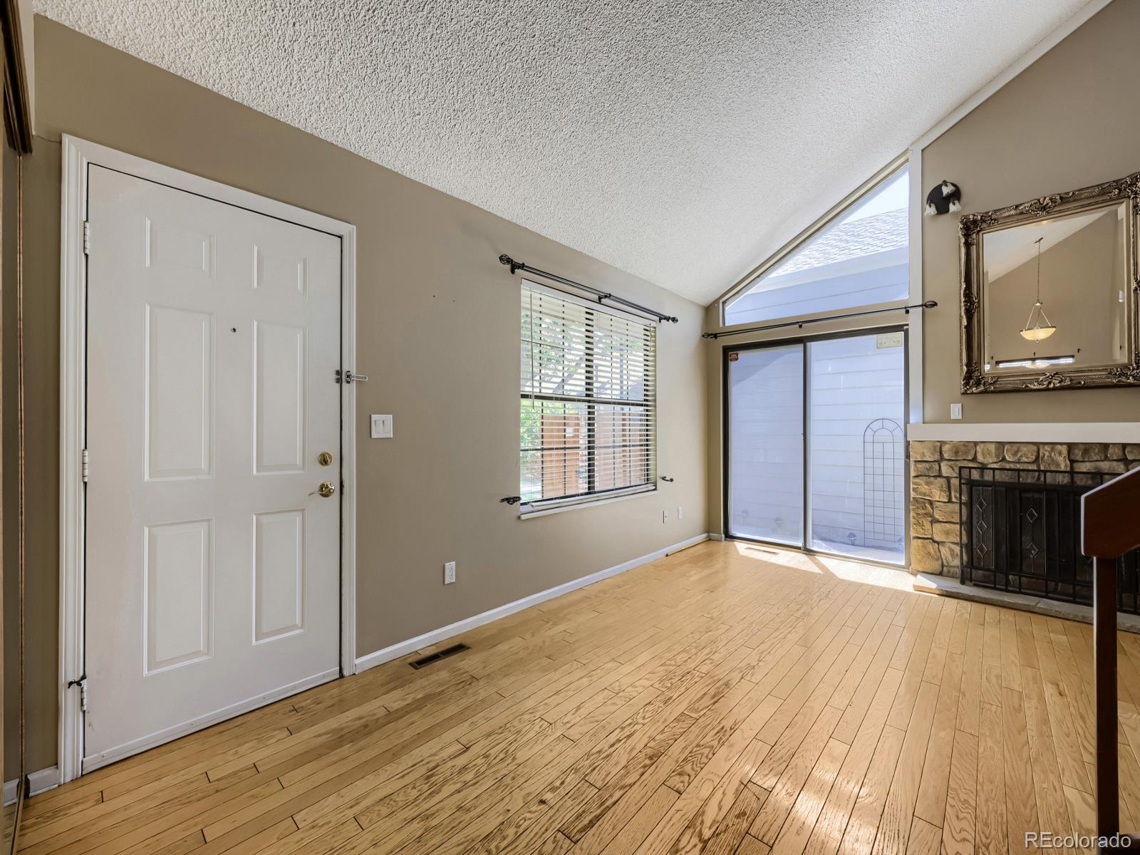 MLS Image #4 for 11846 e cornell circle ,aurora, Colorado