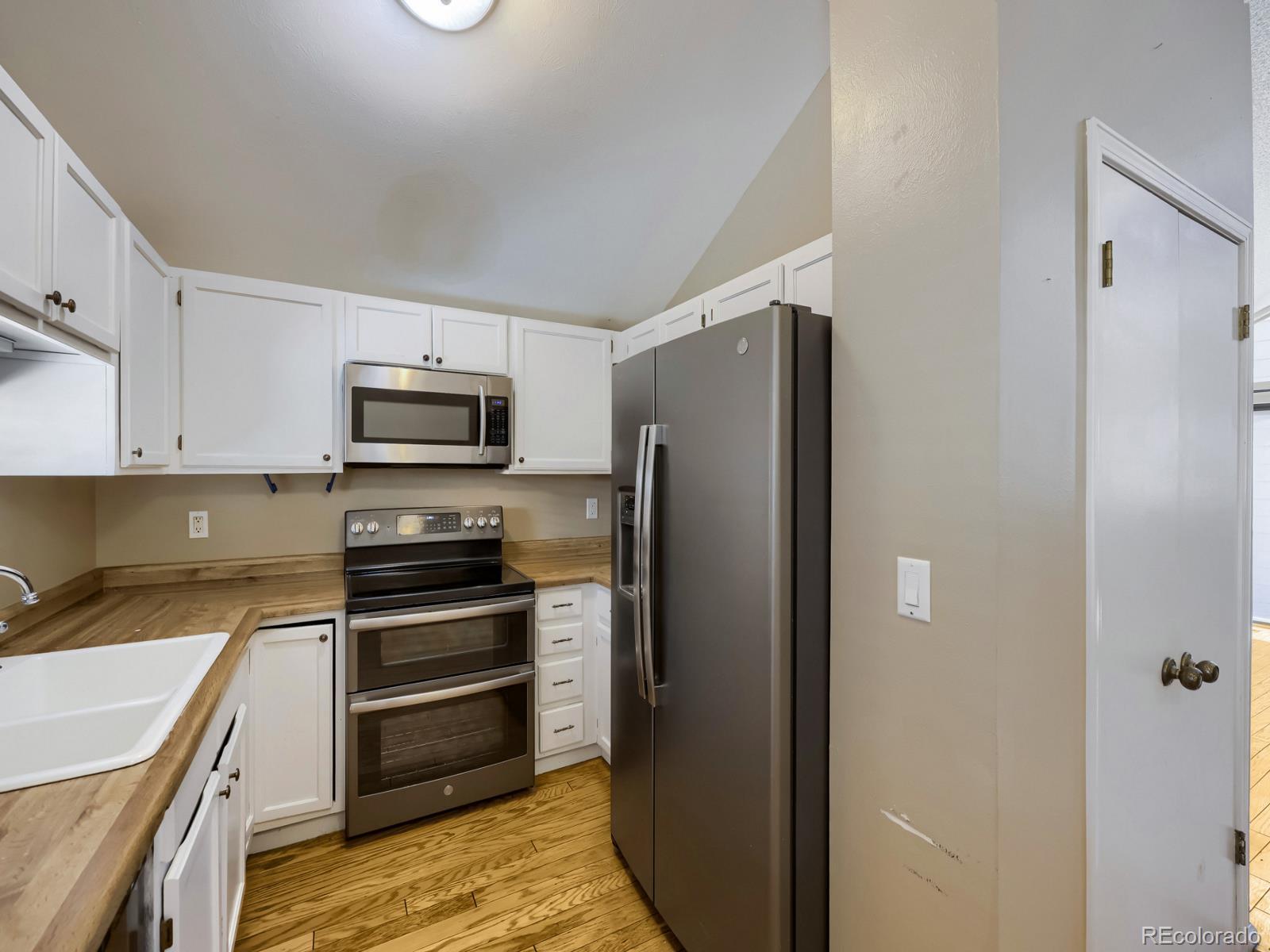 MLS Image #6 for 11846 e cornell circle ,aurora, Colorado