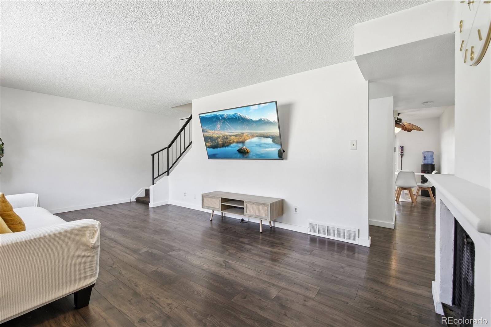 MLS Image #5 for 9044 e nassau avenue ,denver, Colorado