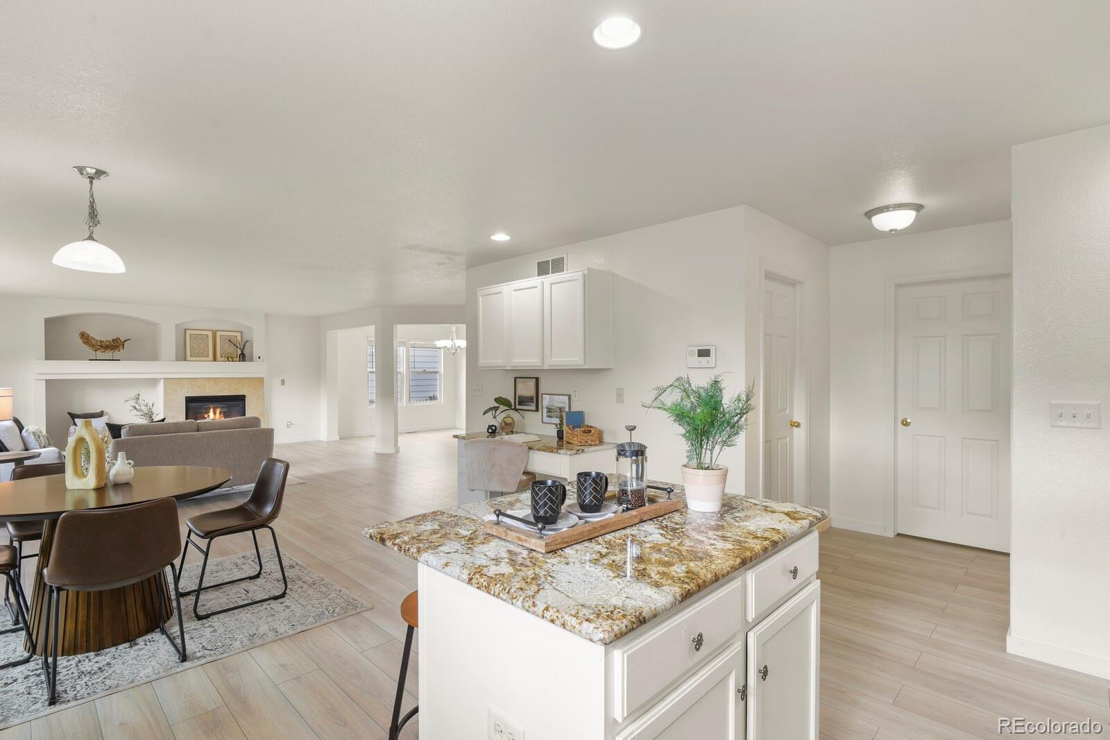 MLS Image #20 for 10039  granby drive,commerce city, Colorado
