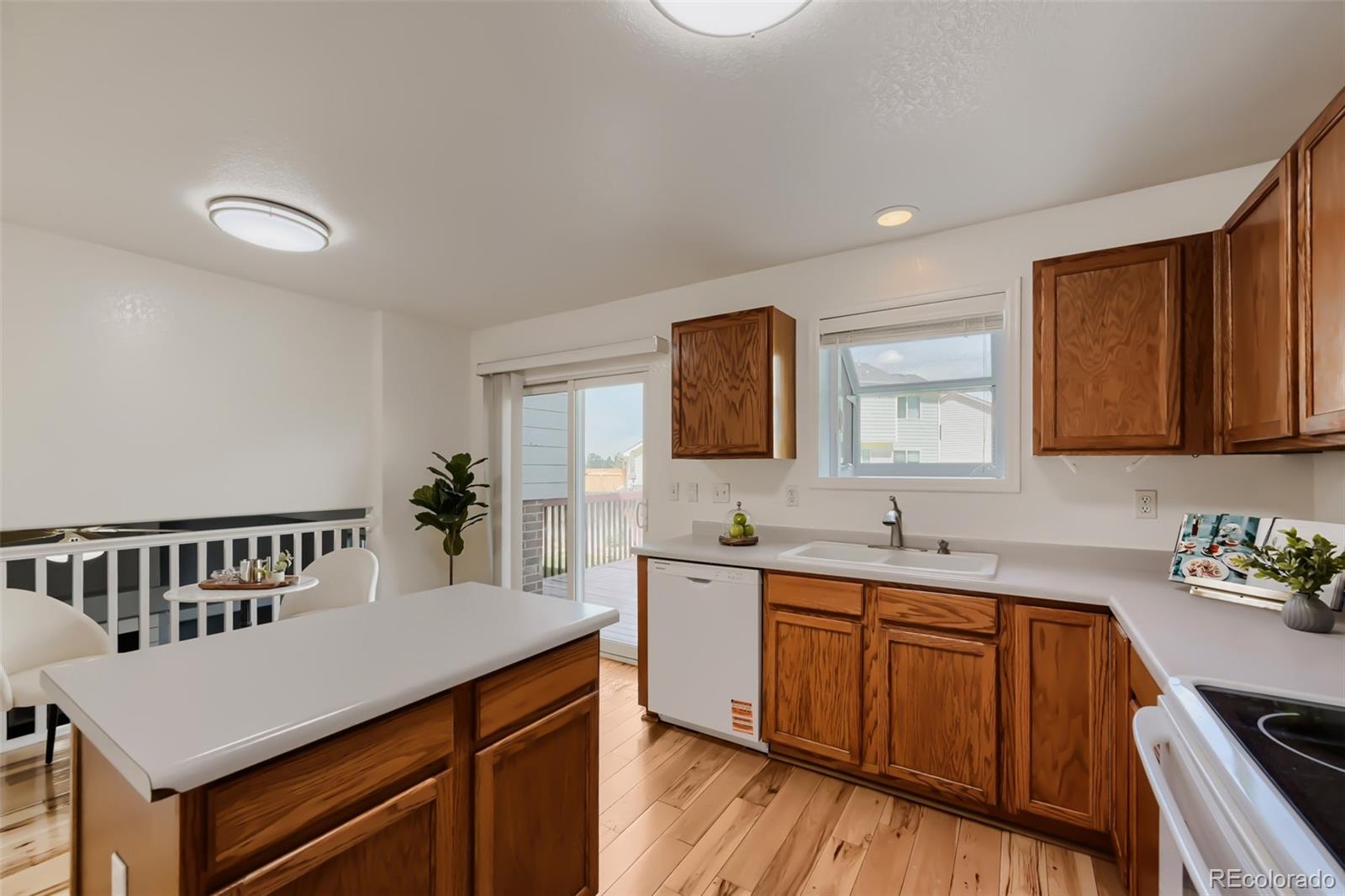 MLS Image #5 for 4560  cottonwood lakes boulevard,thornton, Colorado