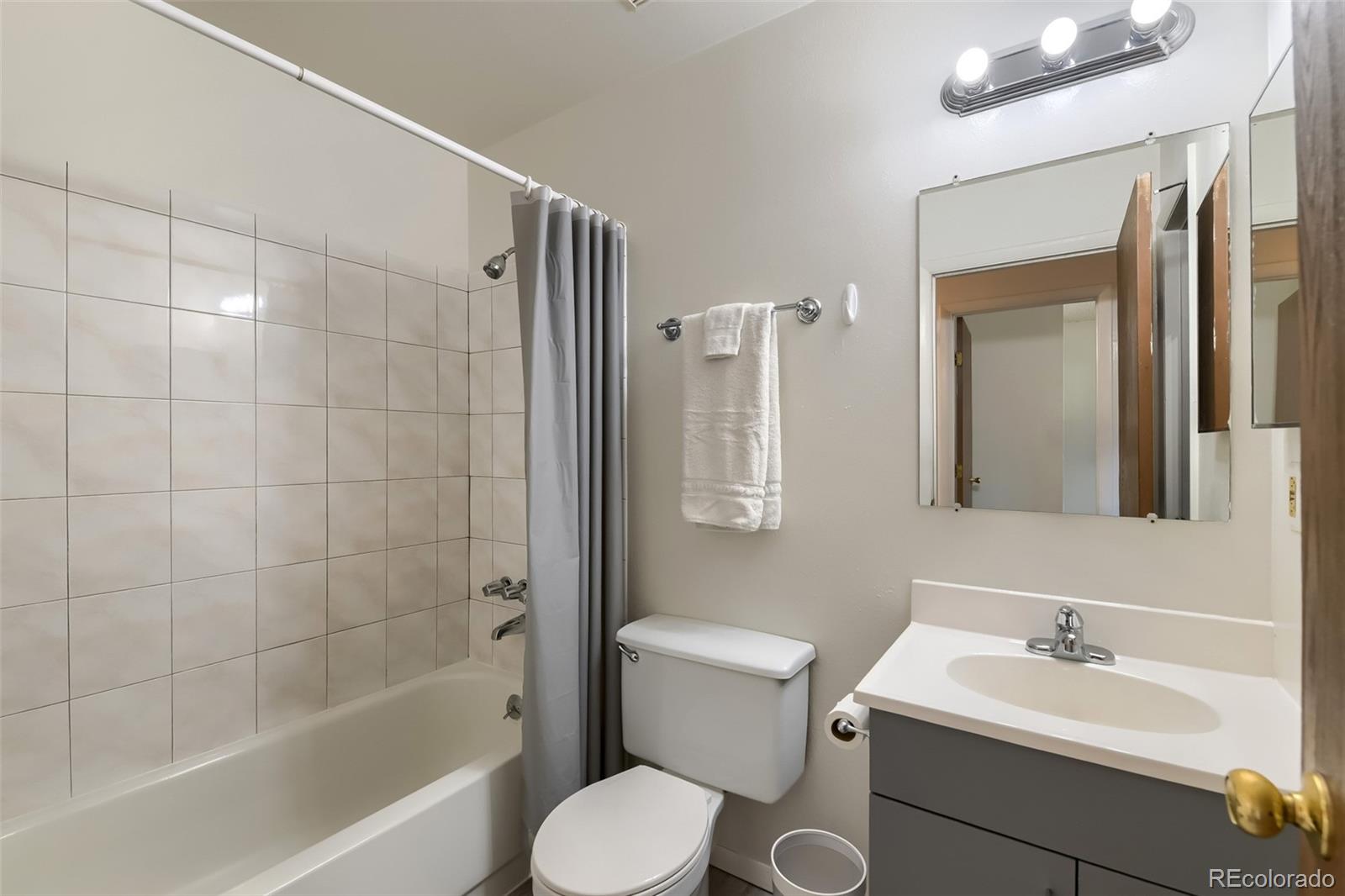 MLS Image #10 for 3911 s ensenada court,aurora, Colorado