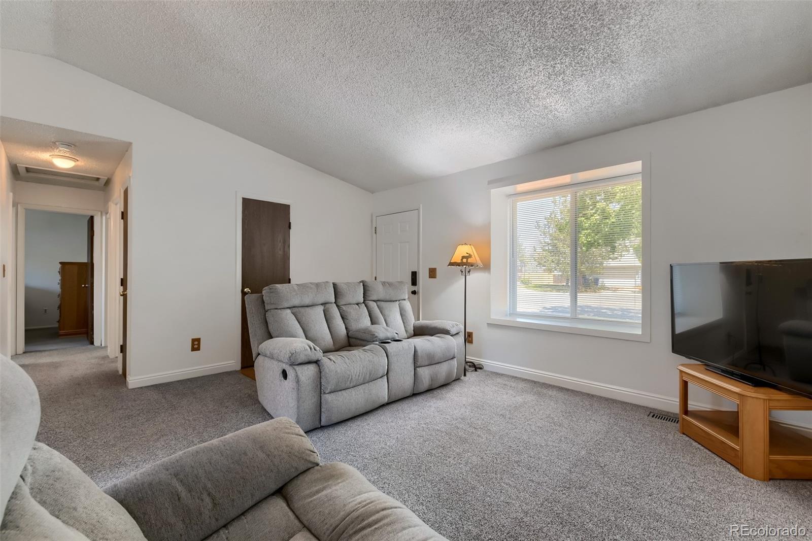 MLS Image #2 for 3911 s ensenada court,aurora, Colorado