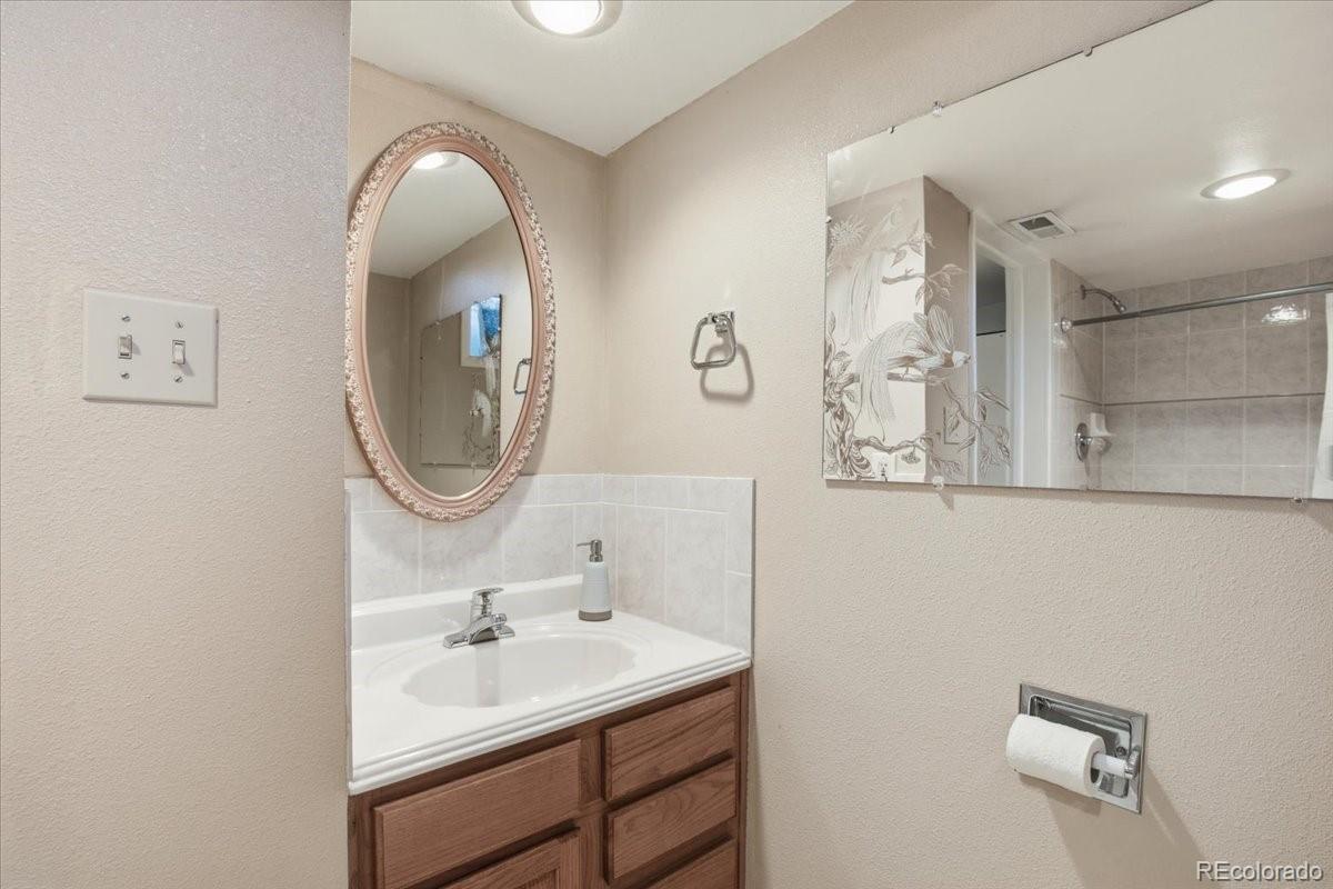 MLS Image #21 for 2801 s mabry court,denver, Colorado