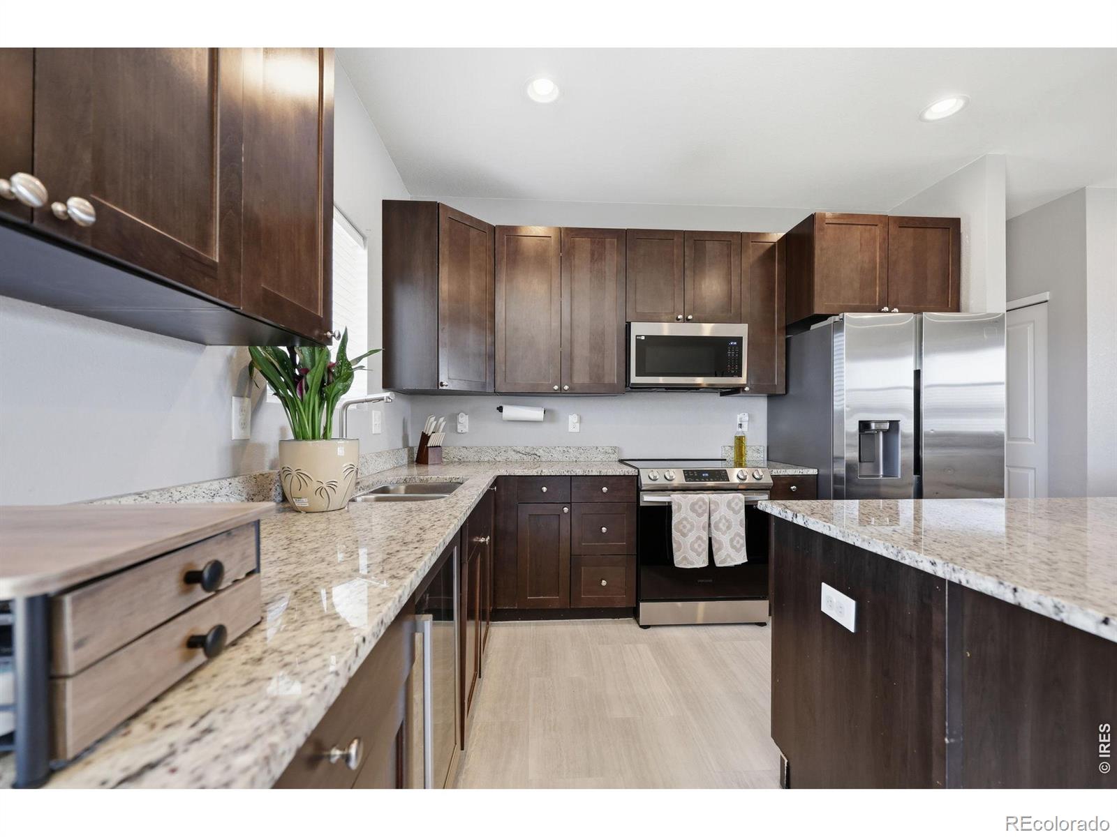MLS Image #5 for 484 s 3rd avenue,deer trail, Colorado