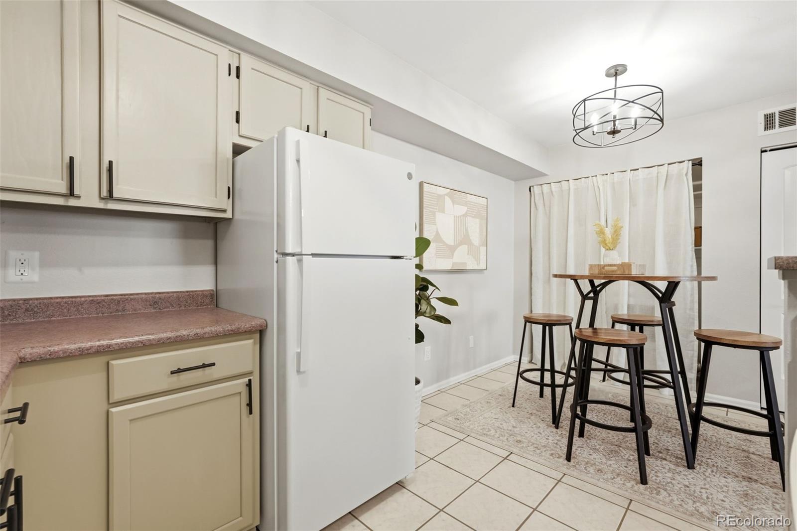 MLS Image #10 for 10251 w 44th avenue,wheat ridge, Colorado