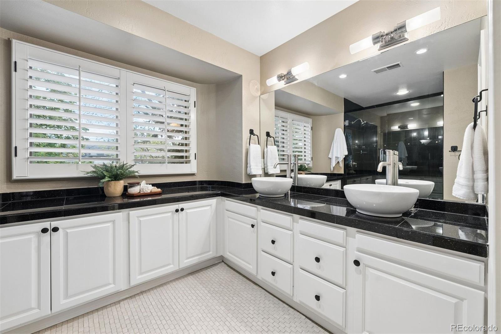 MLS Image #25 for 498  columbine street 9,denver, Colorado