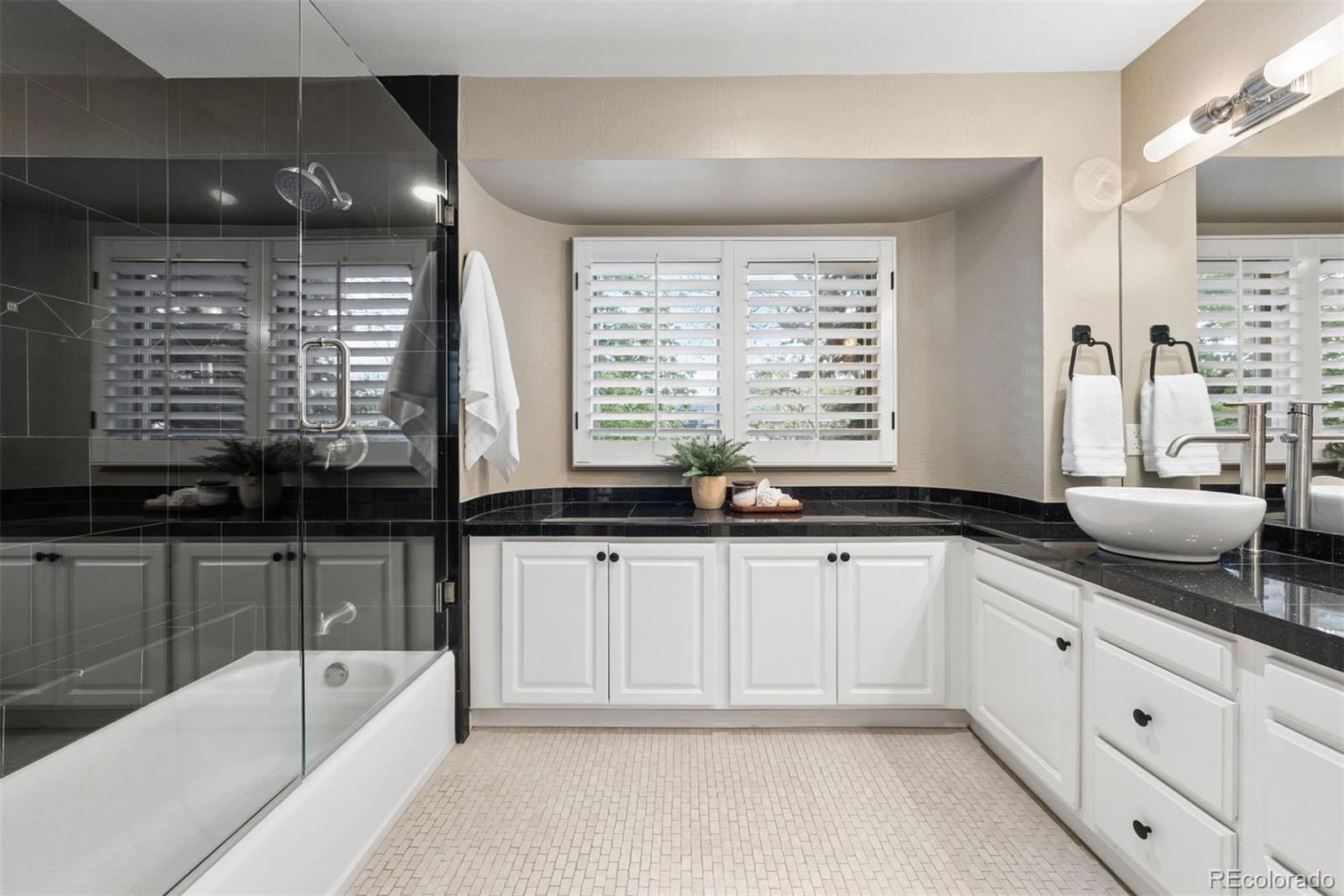 MLS Image #26 for 498  columbine street 9,denver, Colorado