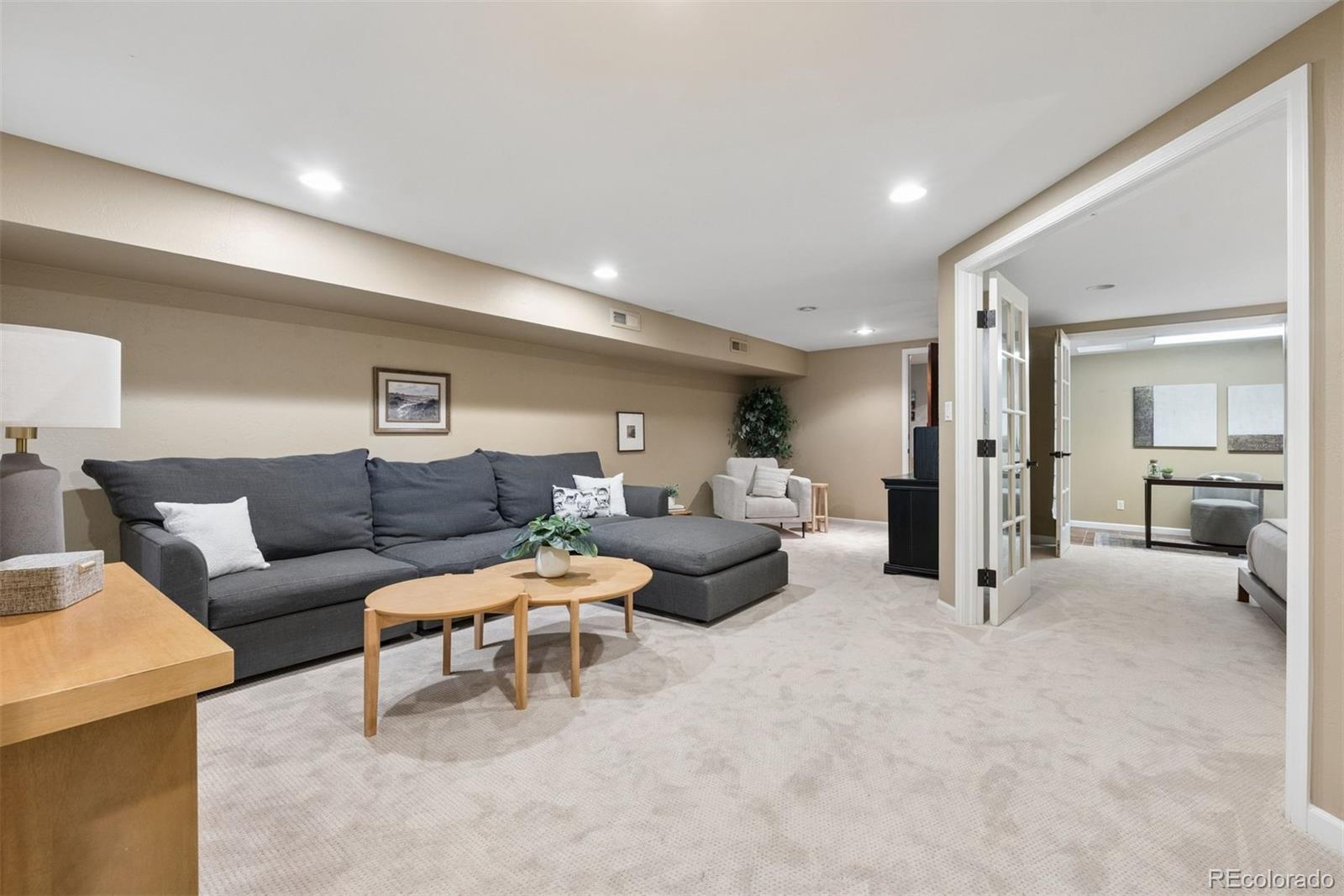 MLS Image #29 for 498  columbine street 9,denver, Colorado