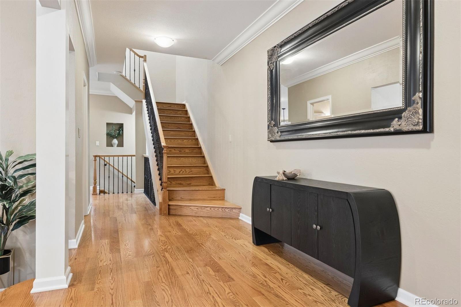 MLS Image #9 for 498  columbine street 9,denver, Colorado