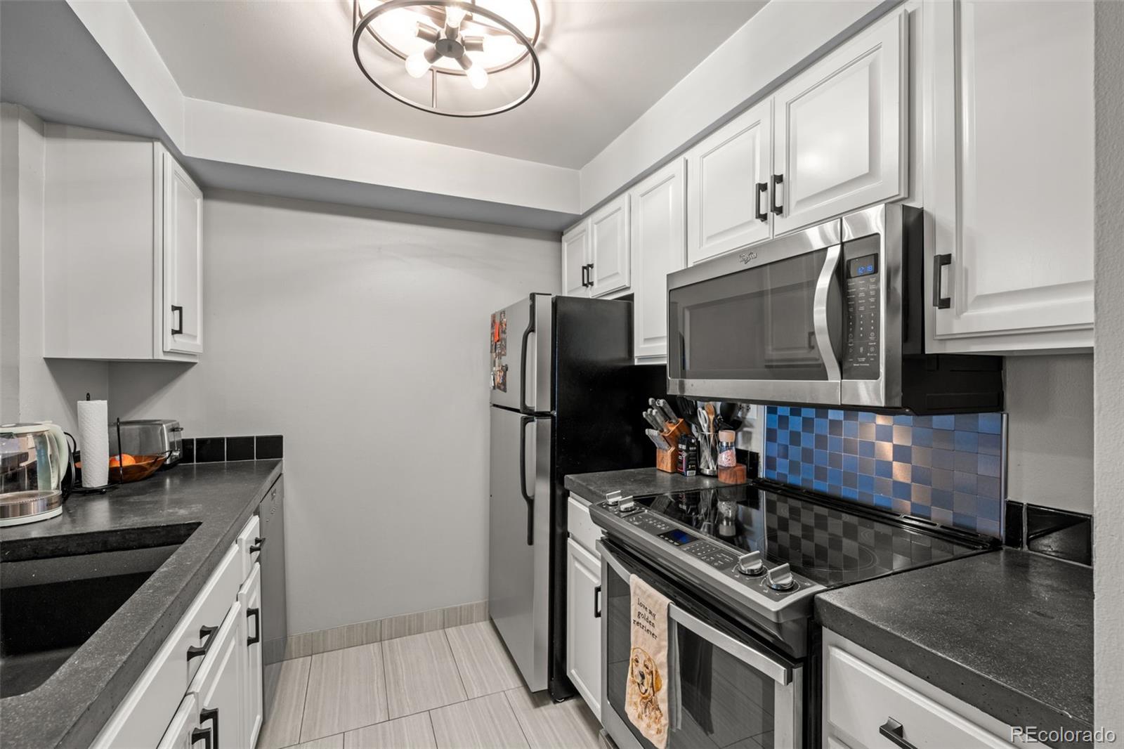 MLS Image #4 for 400 s lafayette street,denver, Colorado