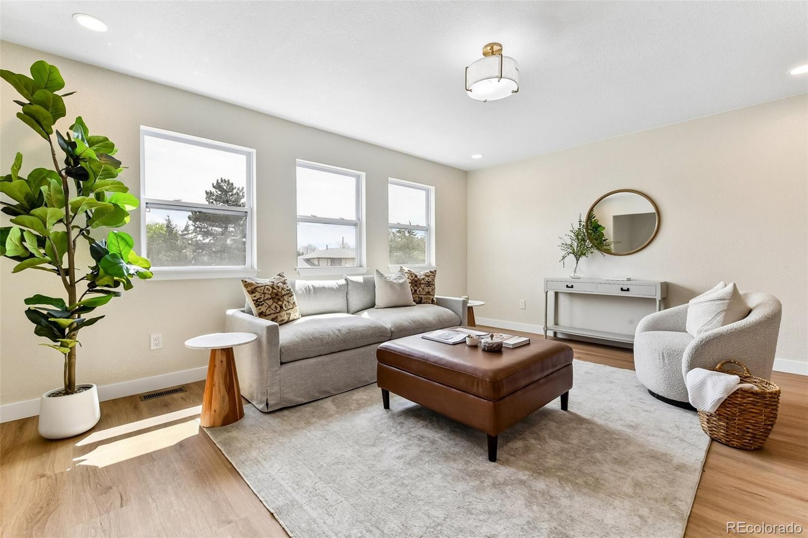 MLS Image #12 for 8903 s balsam street,littleton, Colorado