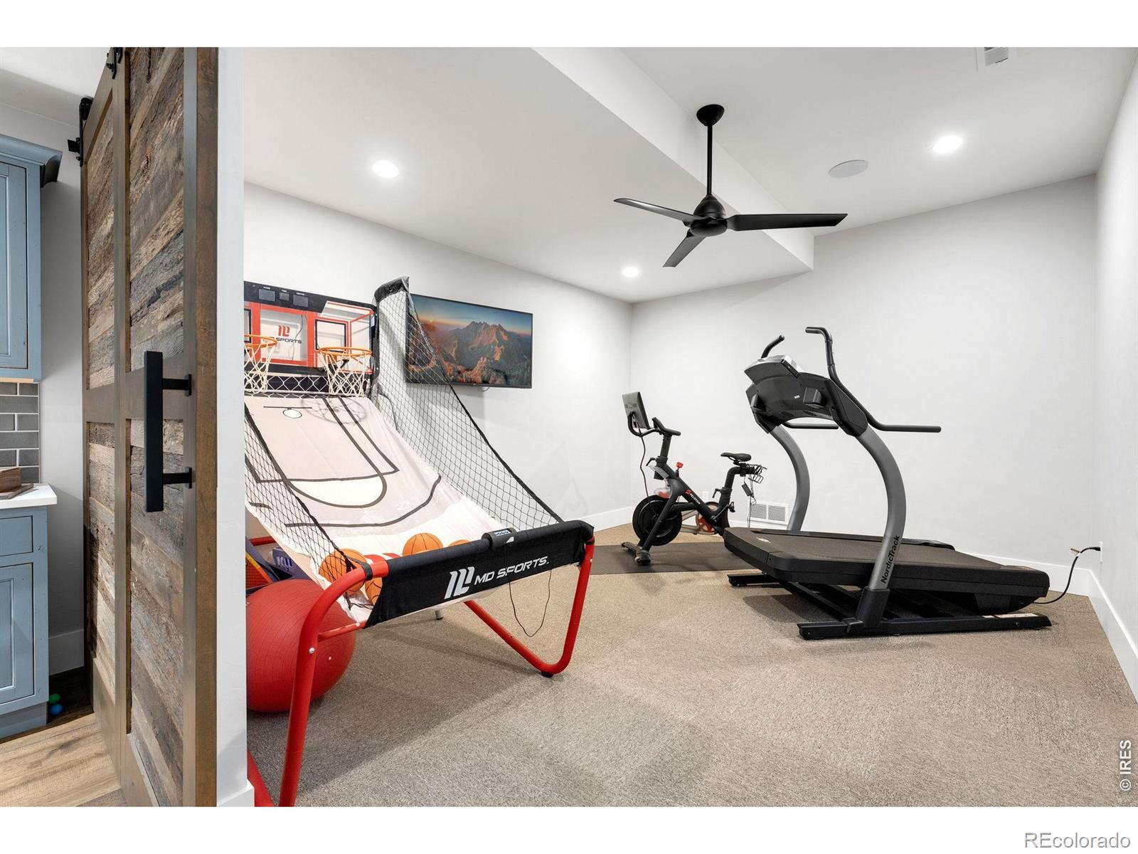 MLS Image #37 for 4252  mountain shadow way,timnath, Colorado