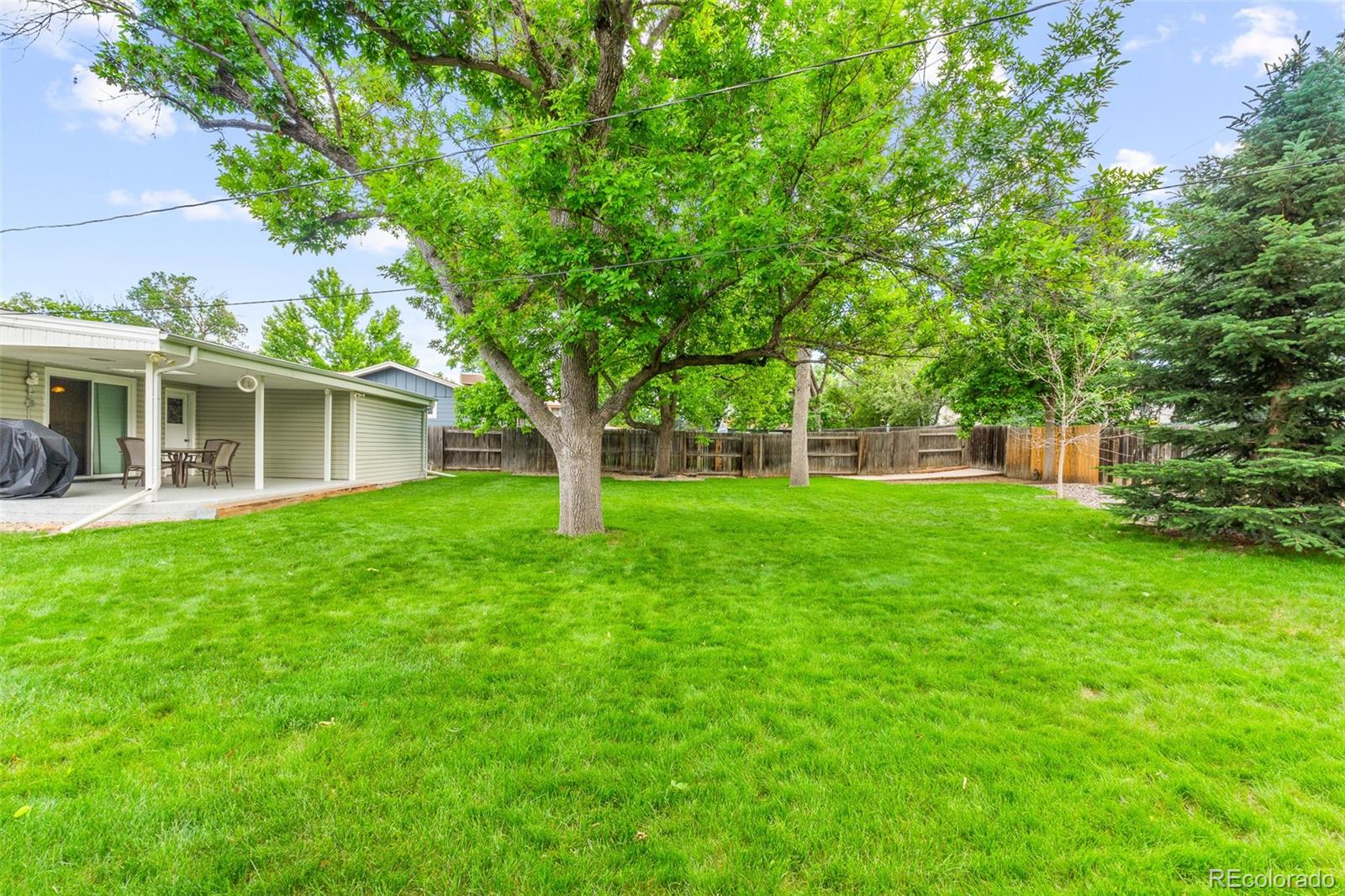 MLS Image #11 for 3057 s alton court,denver, Colorado