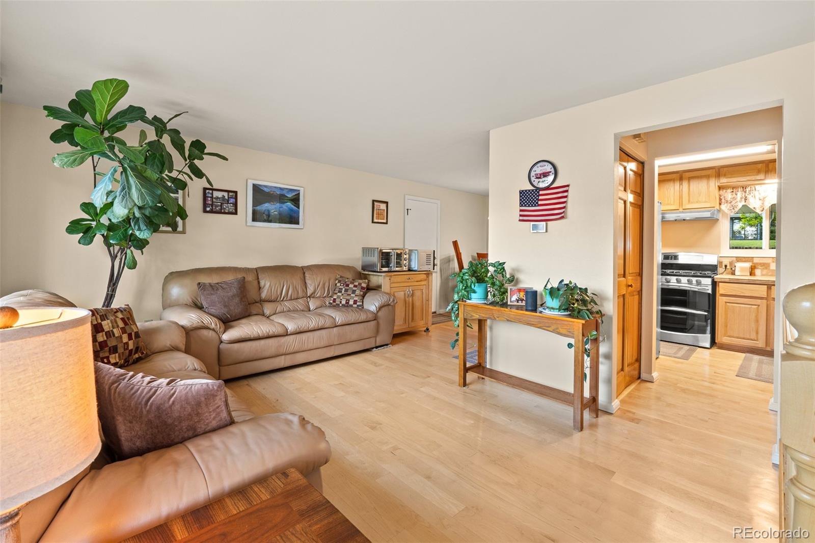 MLS Image #16 for 3057 s alton court,denver, Colorado
