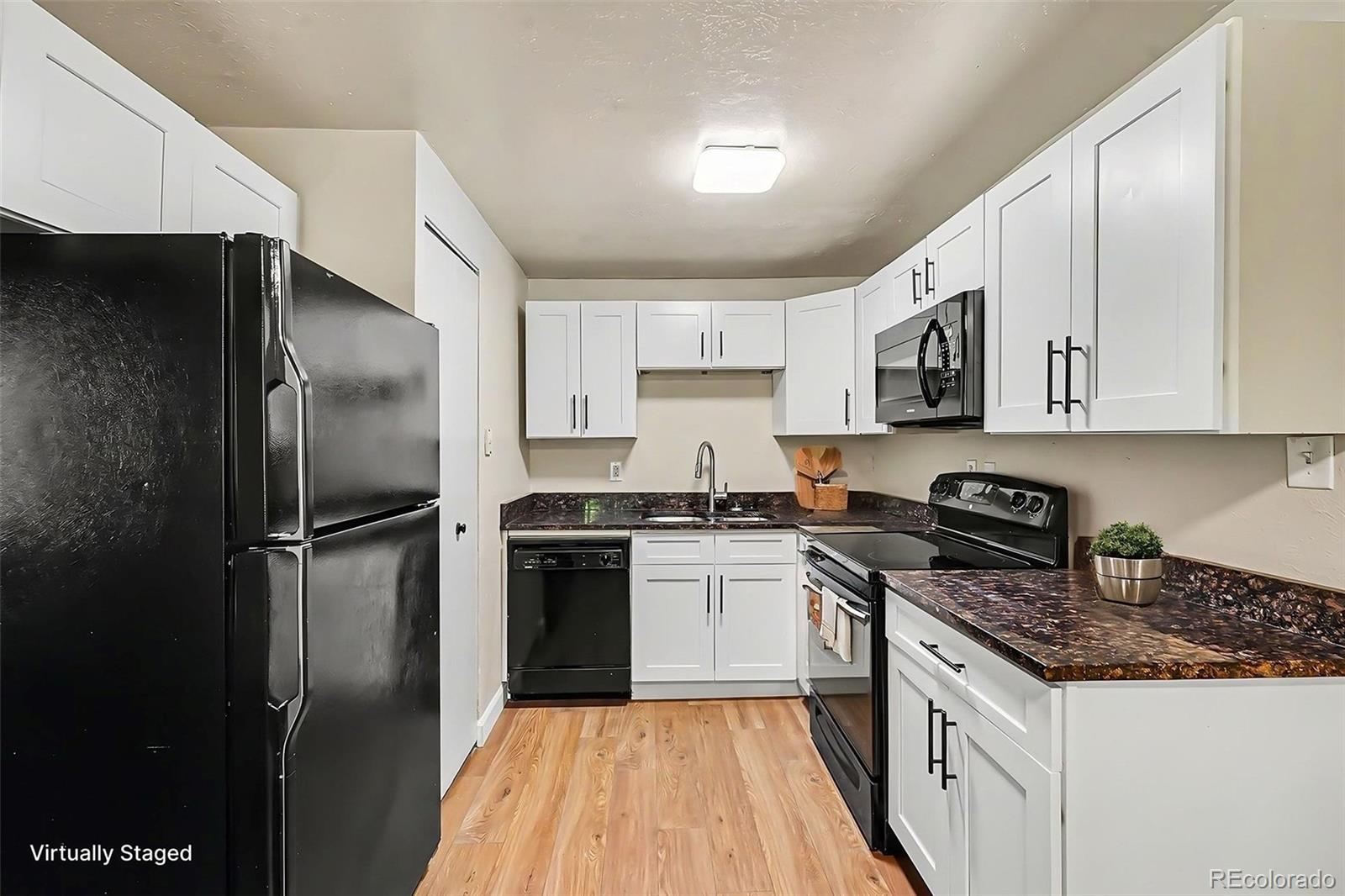 MLS Image #10 for 875 s quebec street,denver, Colorado