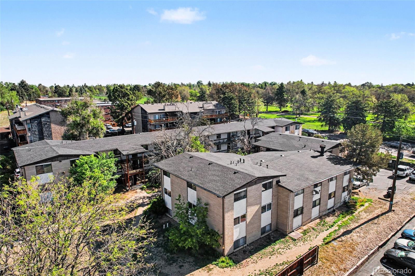 MLS Image #22 for 875 s quebec street,denver, Colorado