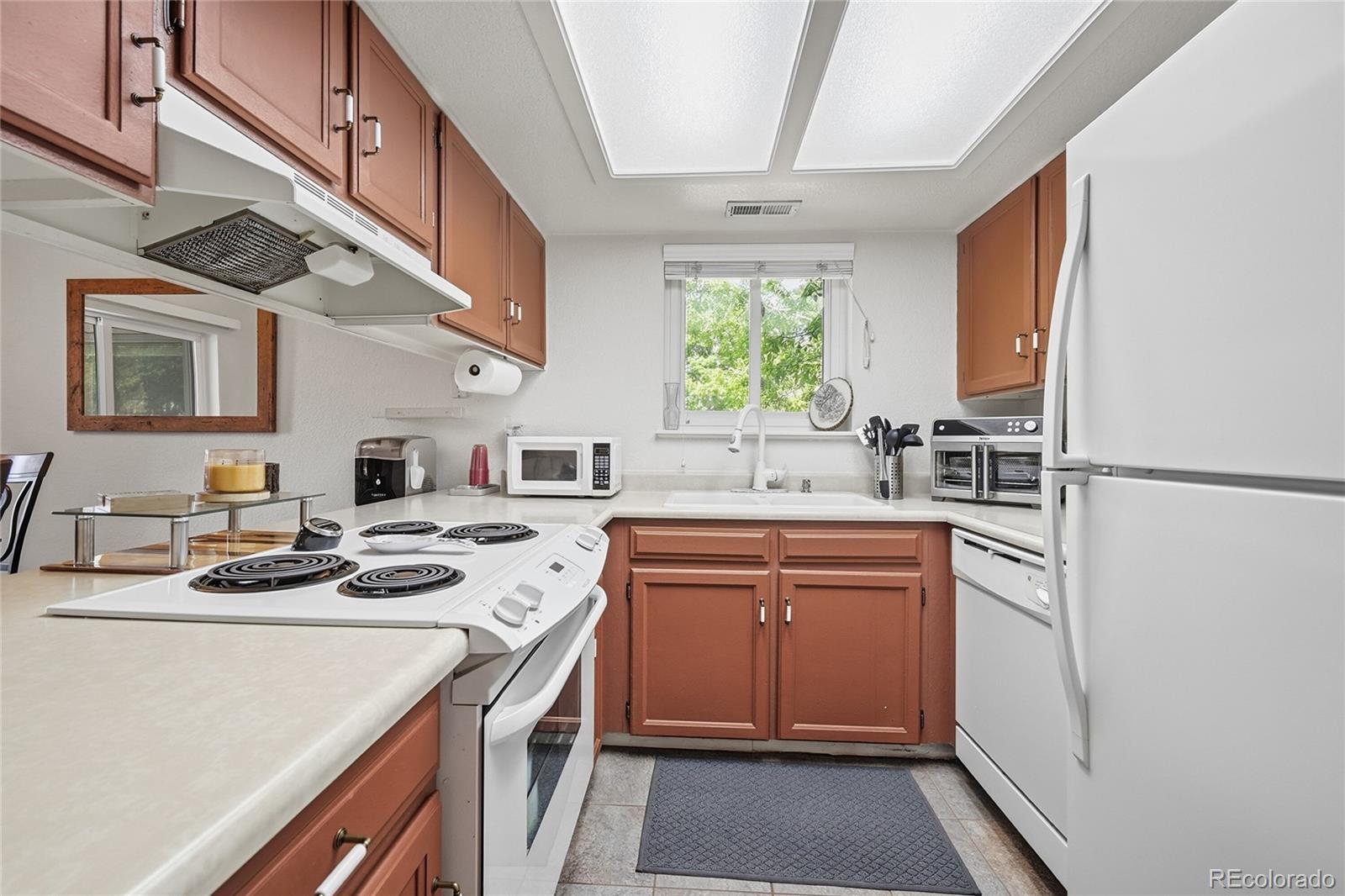 MLS Image #5 for 9148 w 88th circle,westminster, Colorado